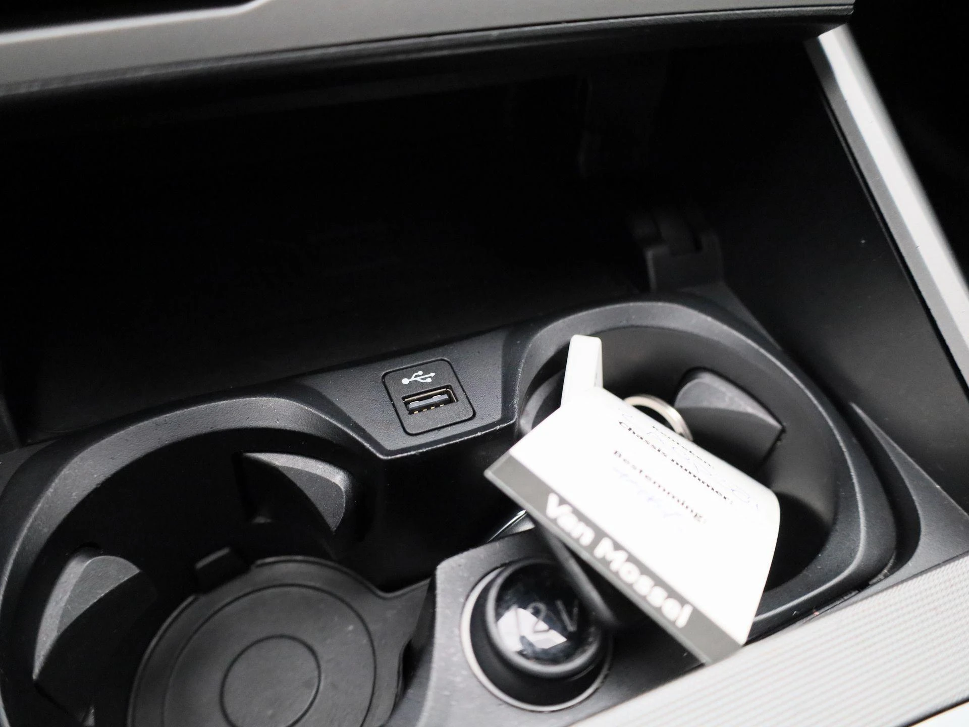 BMW-3 Serie-image-27