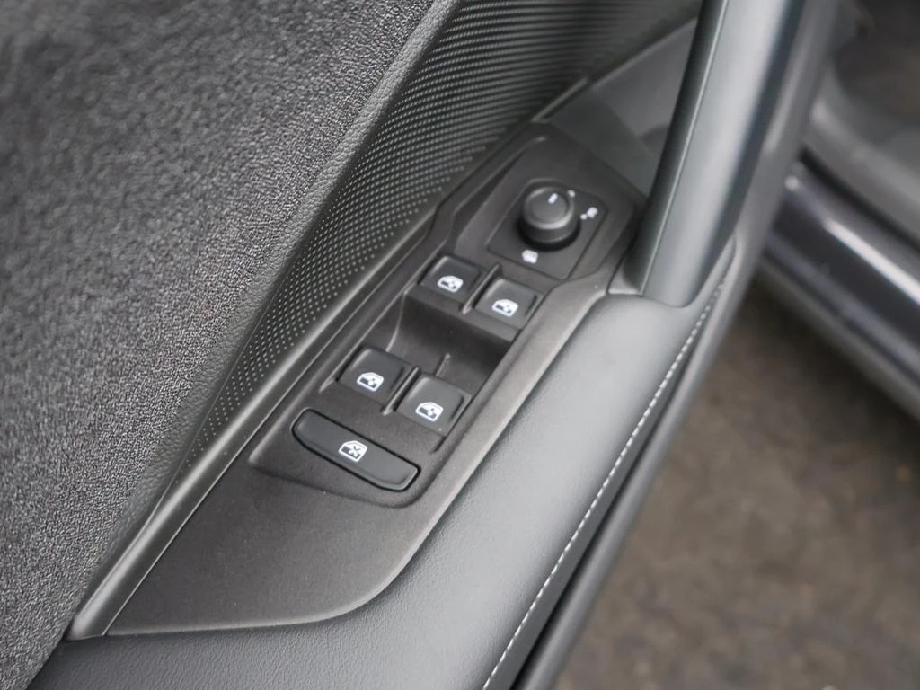 Volkswagen Tiguan Tiguan 1.5eTSI 131PK *AUTOMAAT*CAMERA*VIRTUAL COCKPIT*PDC*CRUISE CONTROL*APP-CONNECT*...*