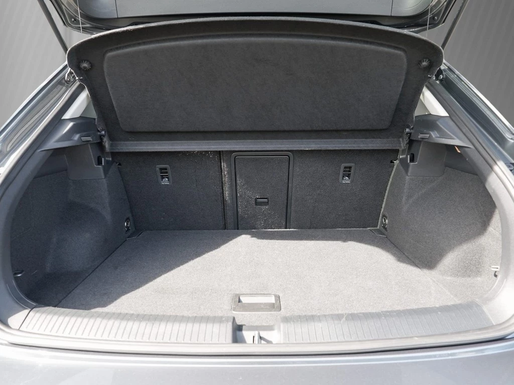 Volkswagen T-Roc 1.5 TSI DSG Style *AHK*LED*Standhzg*Navi*App-Connect*ACC*PDC*Lane-Assist*Front-Assist*Sitzhzg.
