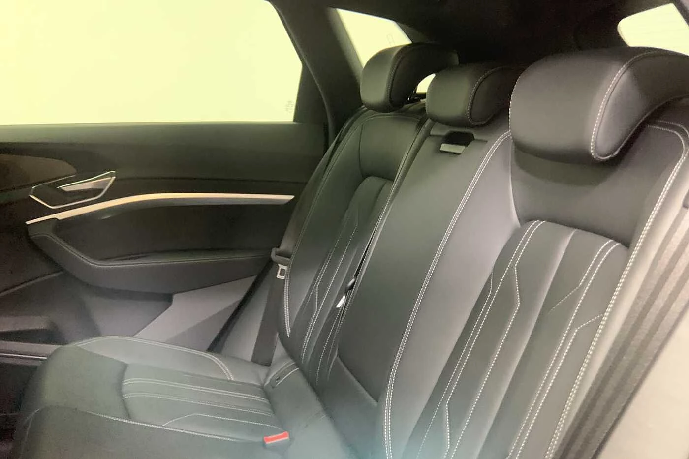 Audi-e-tron-image-9