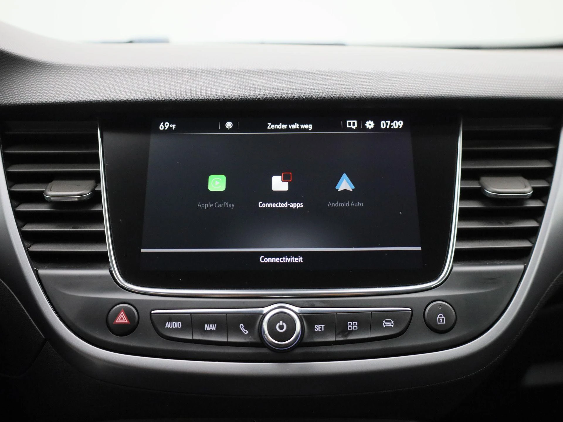 Opel-Crossland X-image-23