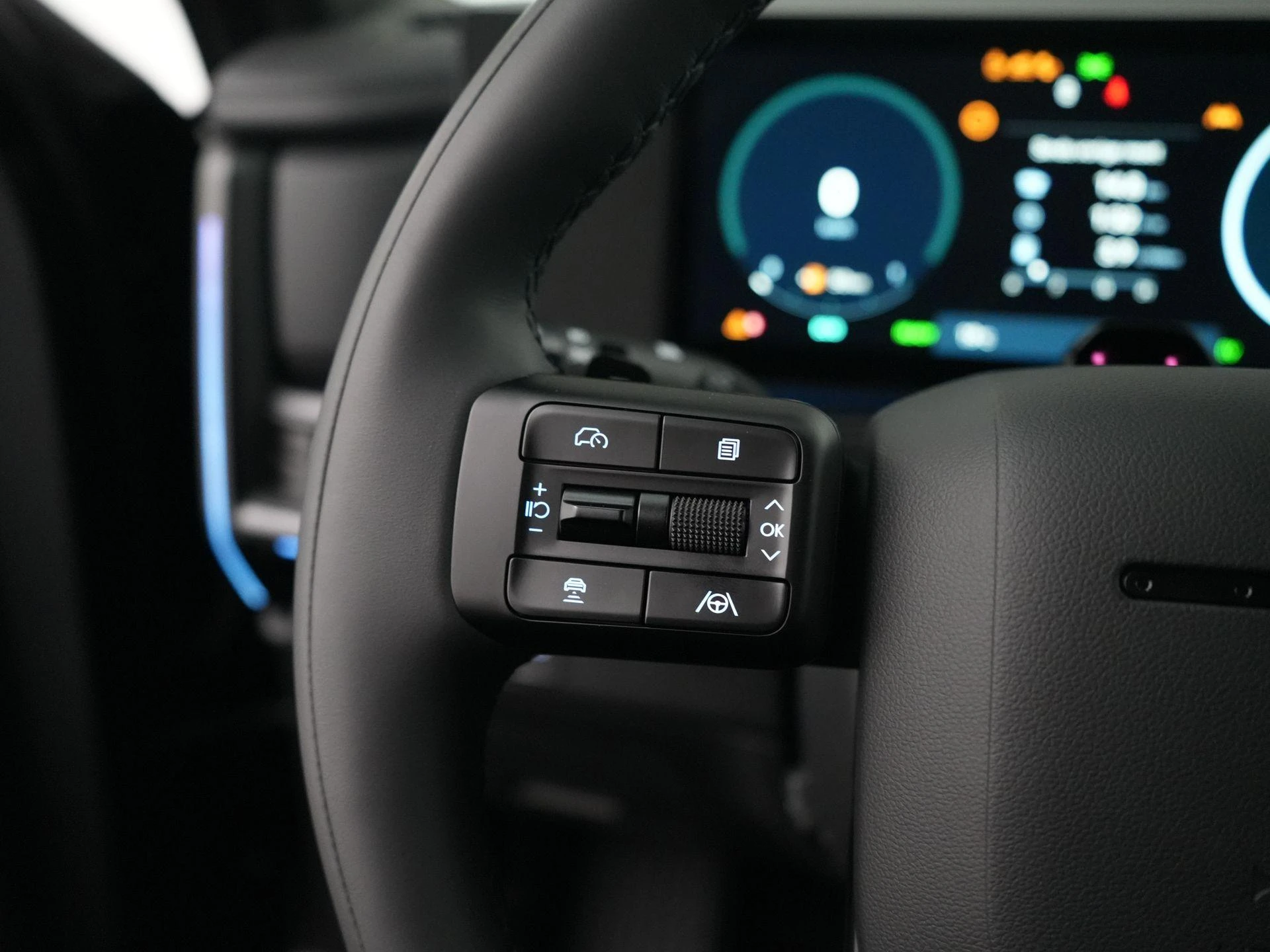 Hyundai-Santa Fe-image-15