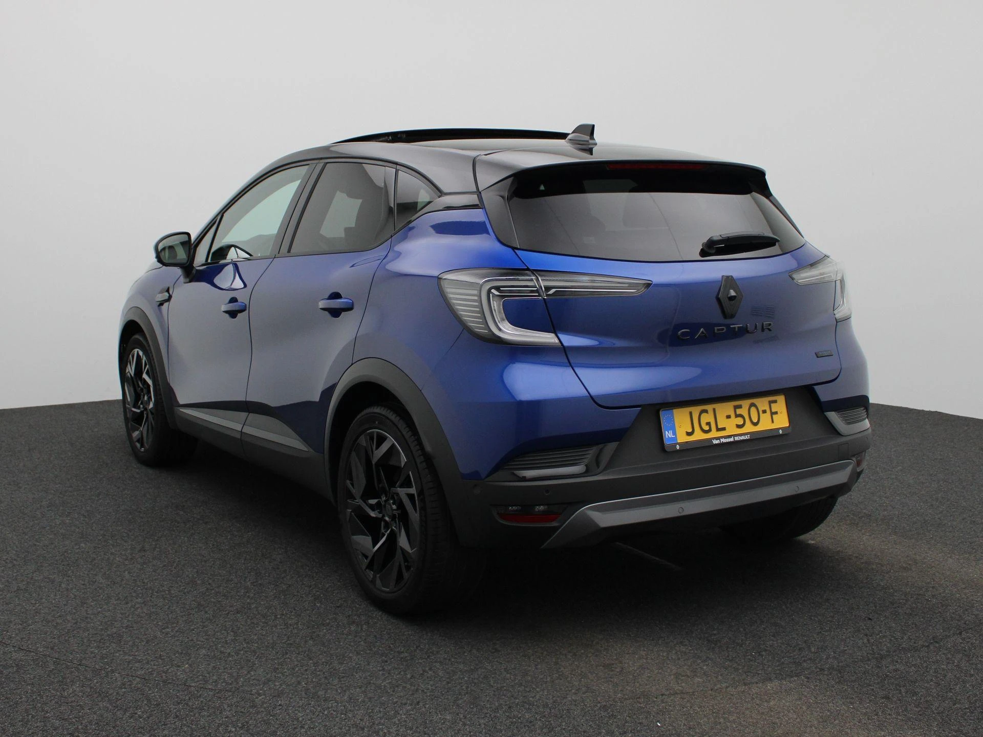Renault-Captur-image-1