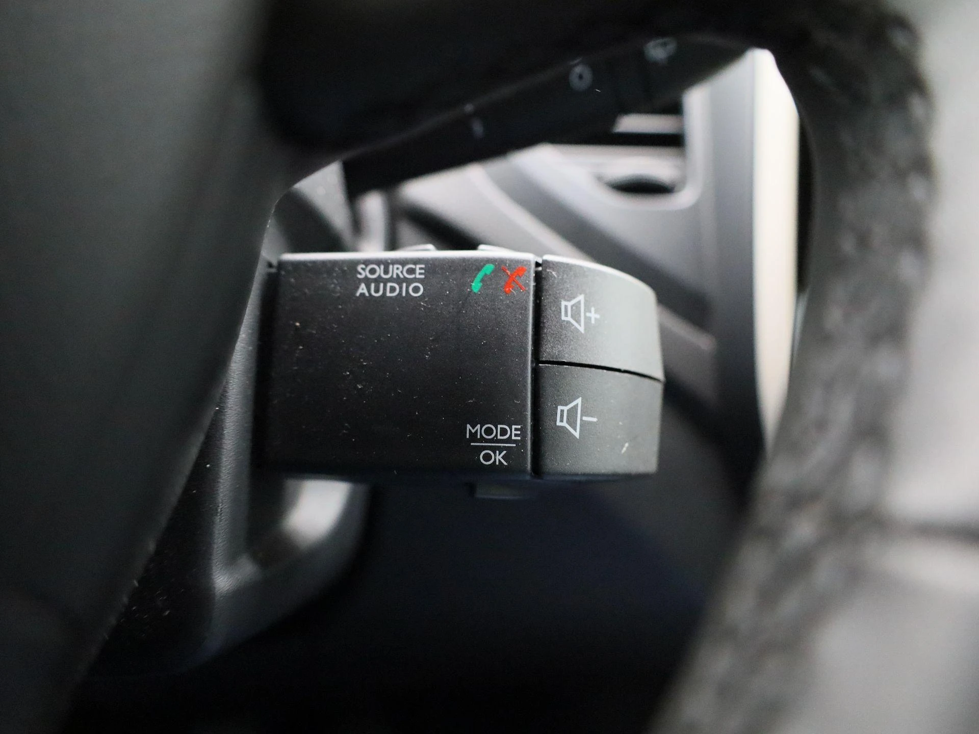 Renault-Captur-image-19