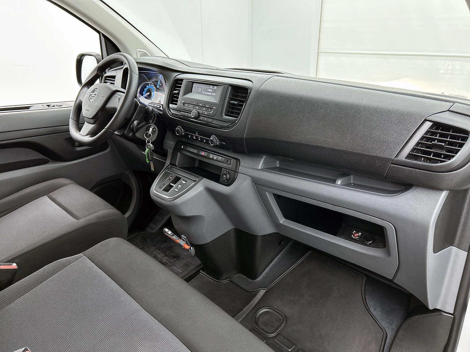Opel-Vivaro-e-image-21
