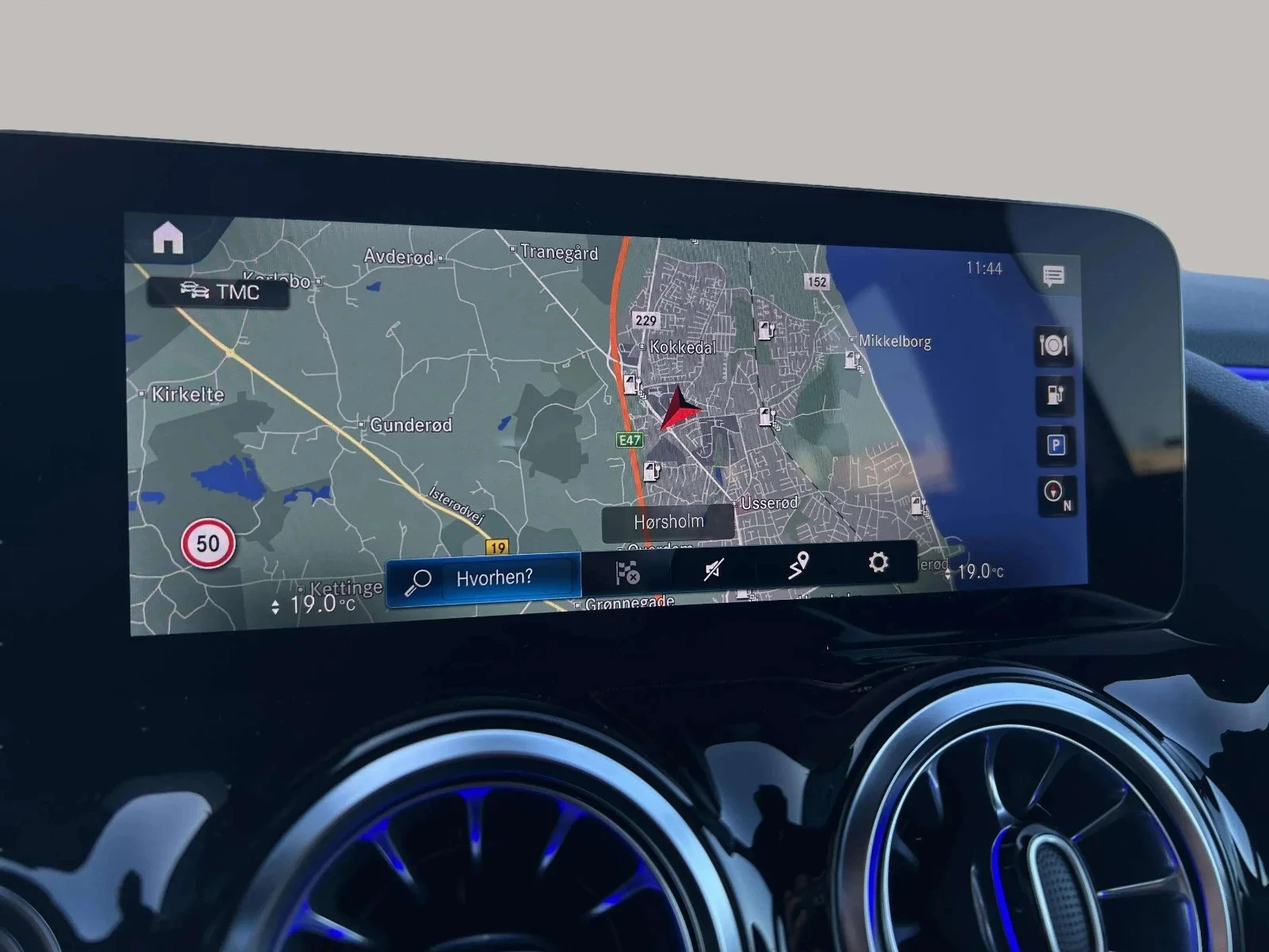 Mercedes-Benz-EQA-image-16