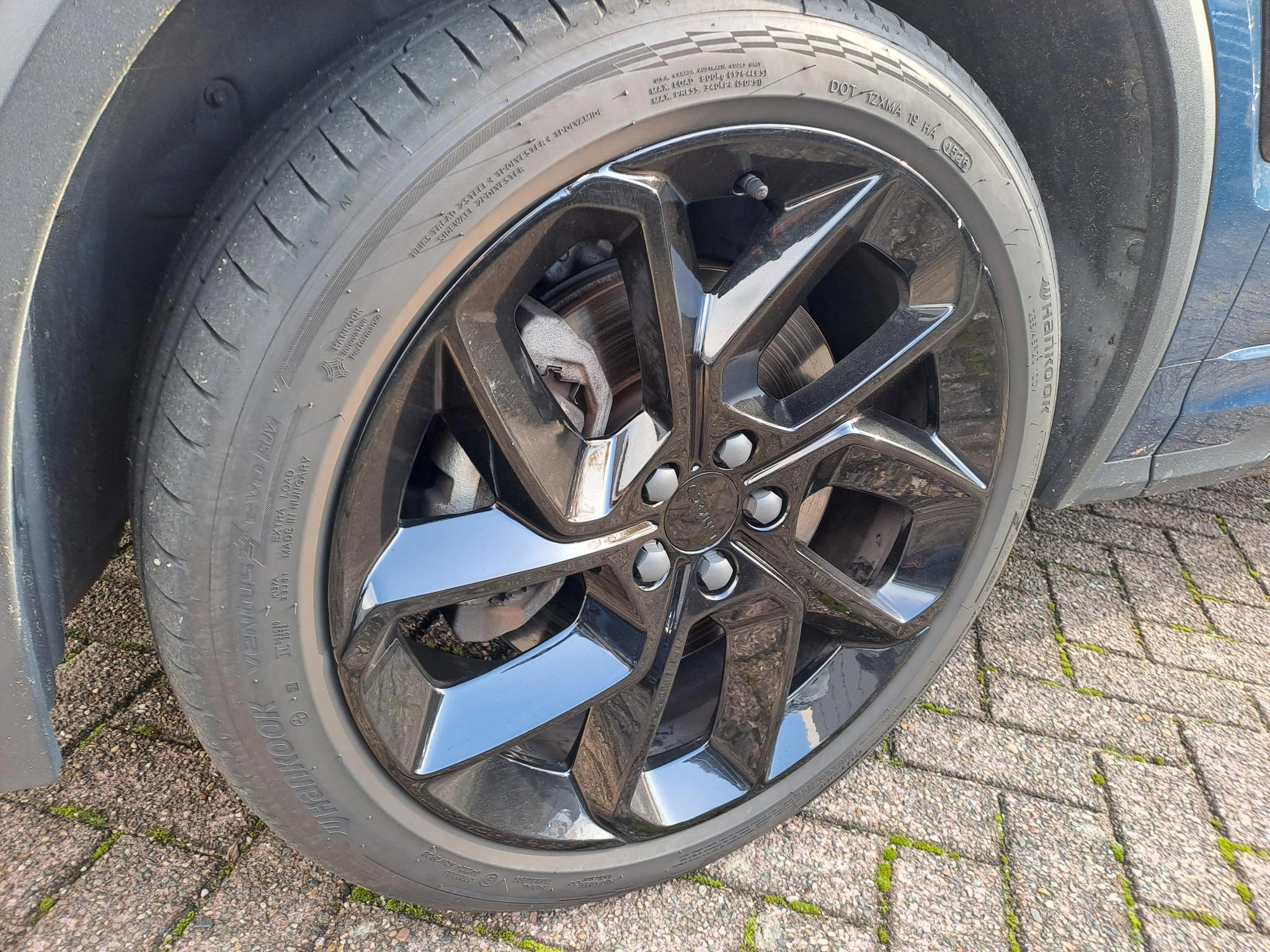 Lynk & Co-01-image-1