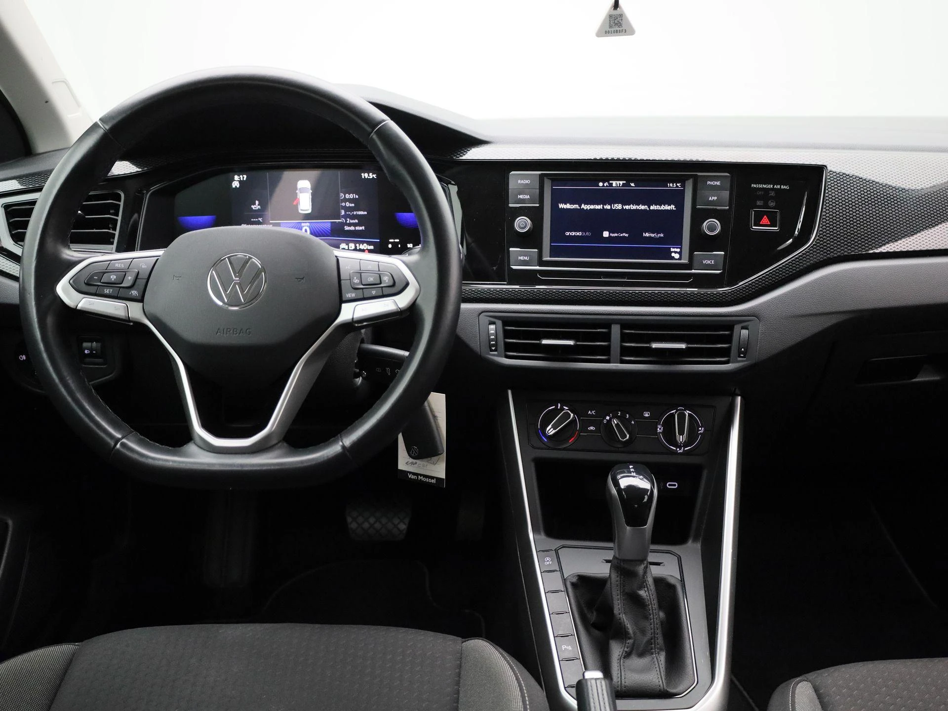 Volkswagen-Taigo-image-6