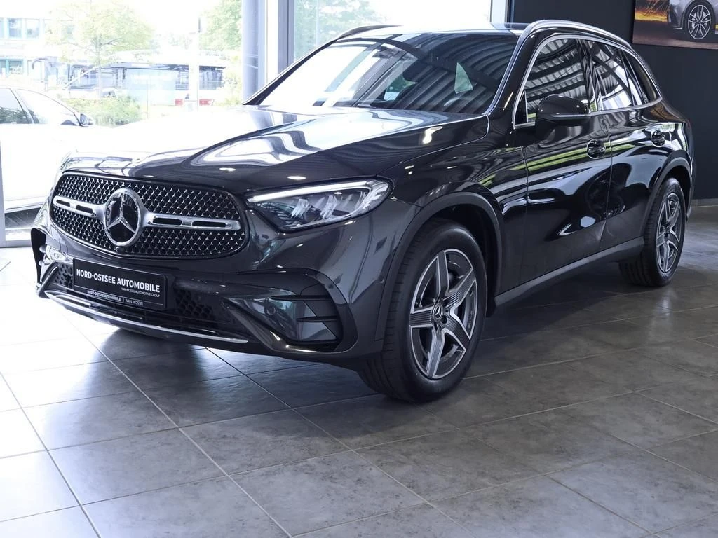 Mercedes-Benz-GLC 300 d-image-7