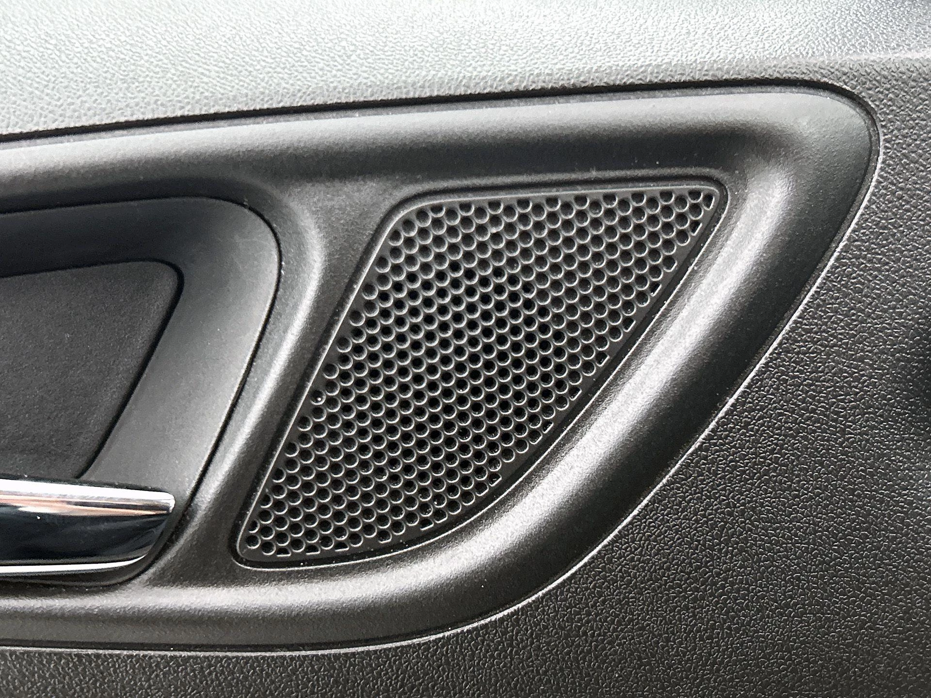 Opel-Corsa-image-8