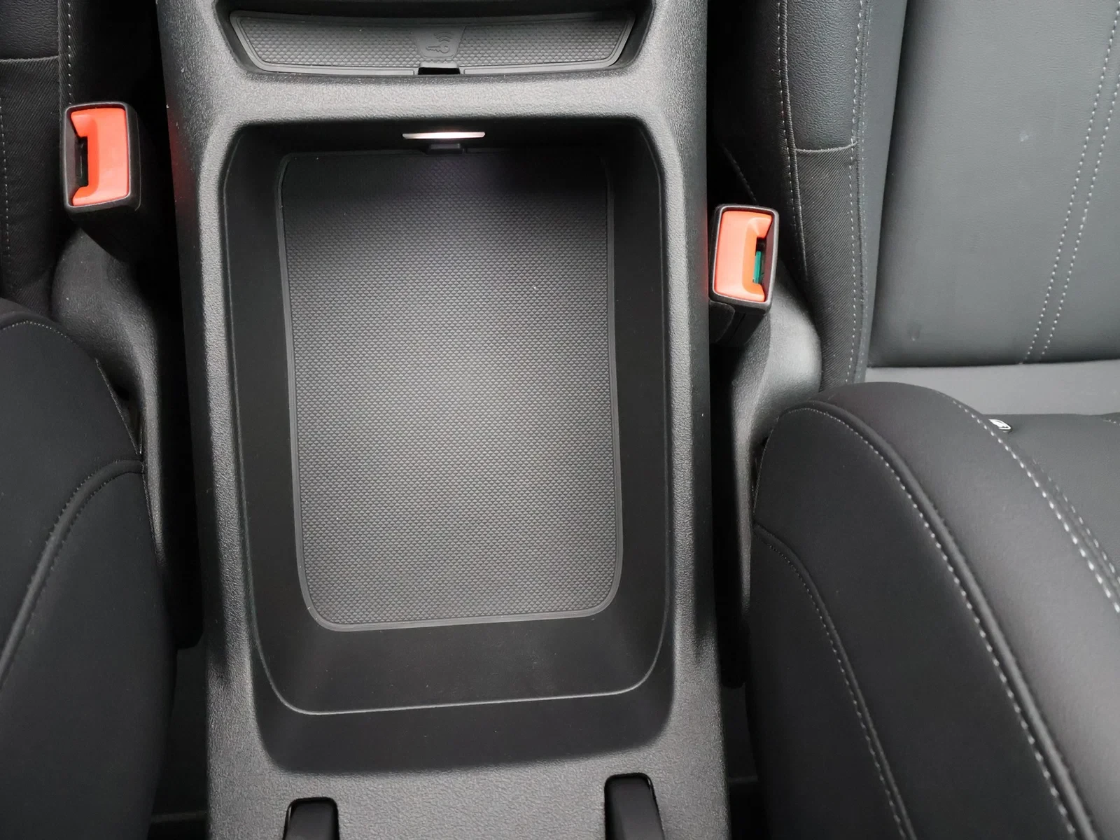 Audi A5 Avant 2.0TFSI Advanced 150PK *AUTOMAAT*LEDER*CAMERA*PDC*ACC*VIRTUAL COCKPIT*APP-CONNECT*...*