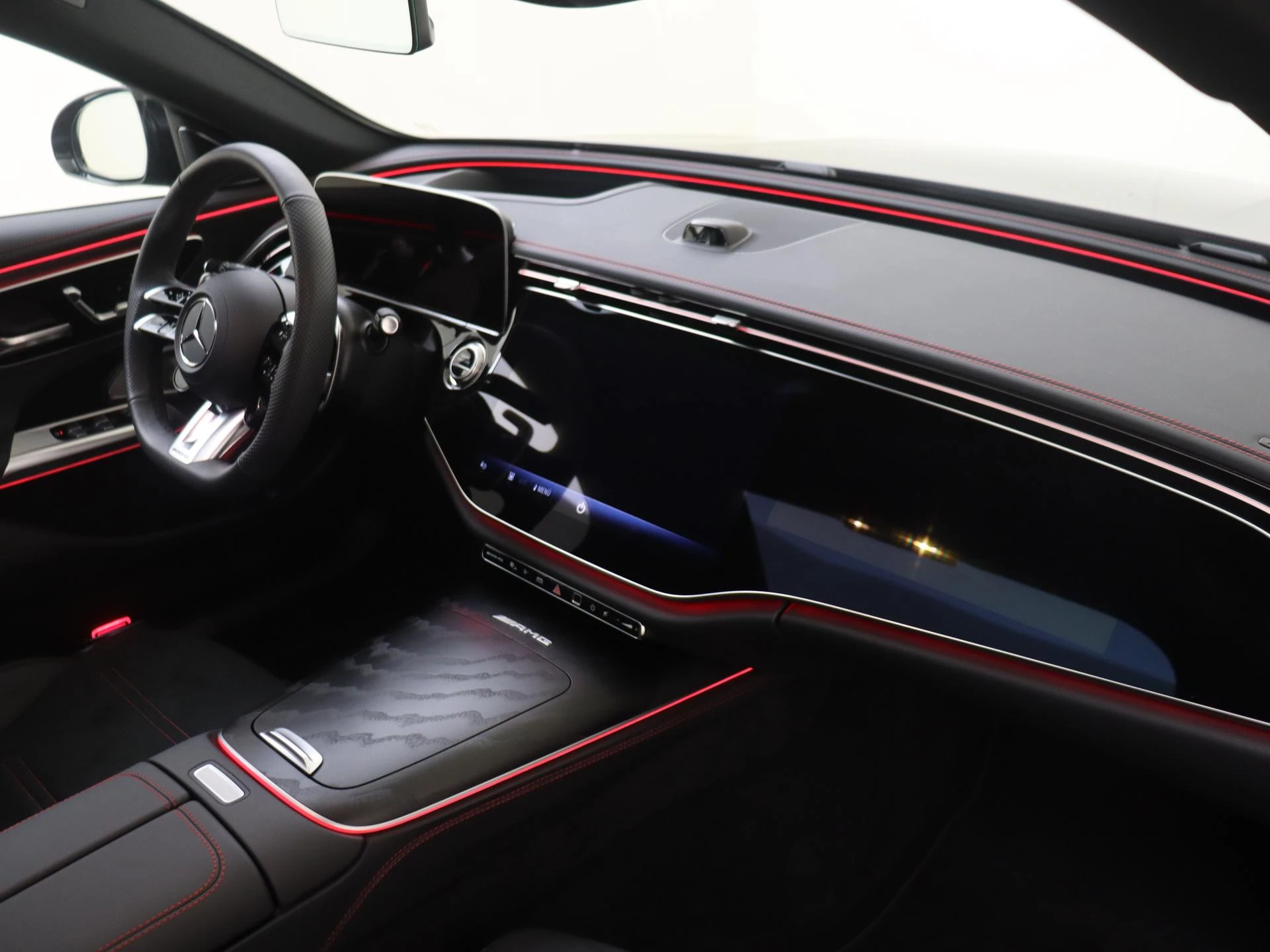 Mercedes-Benz-E-Klasse-image-13