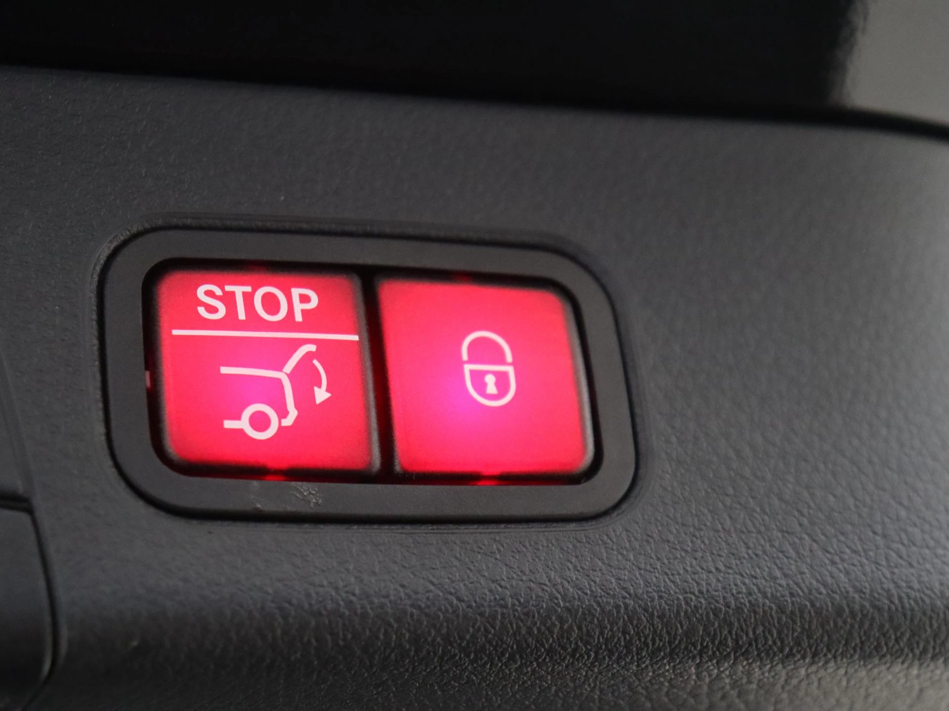 Mercedes-Benz-B-Klasse-image-31