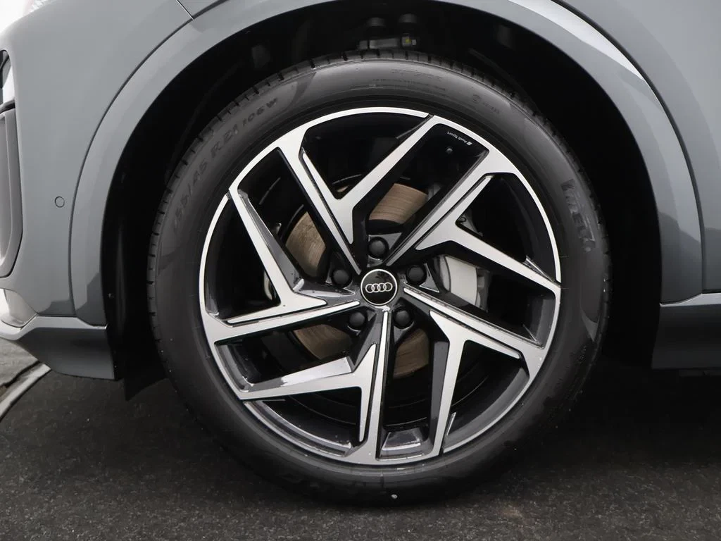 Audi Q6 e-tron Audi Q6 SUV Corporate S performance *ENKEL VOORSTEL VOOR PROFFESIONELEN*