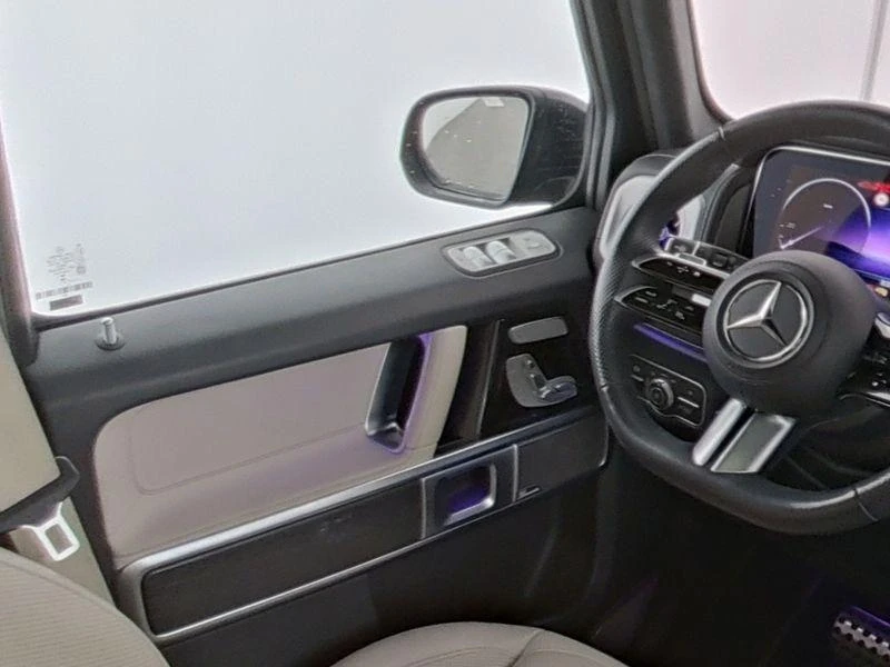 Mercedes-Benz-G-Klasse-image-7