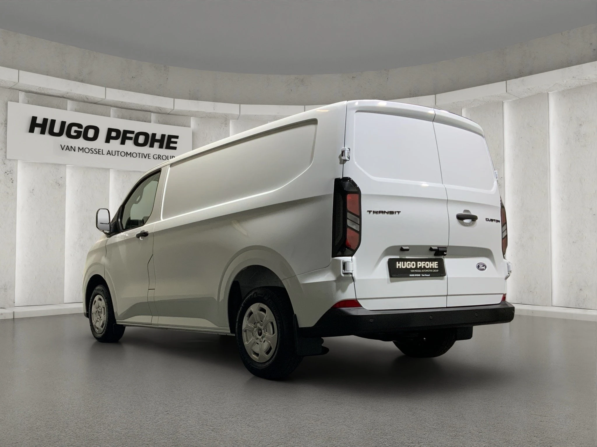 Ford-Transit Custom-image-2
