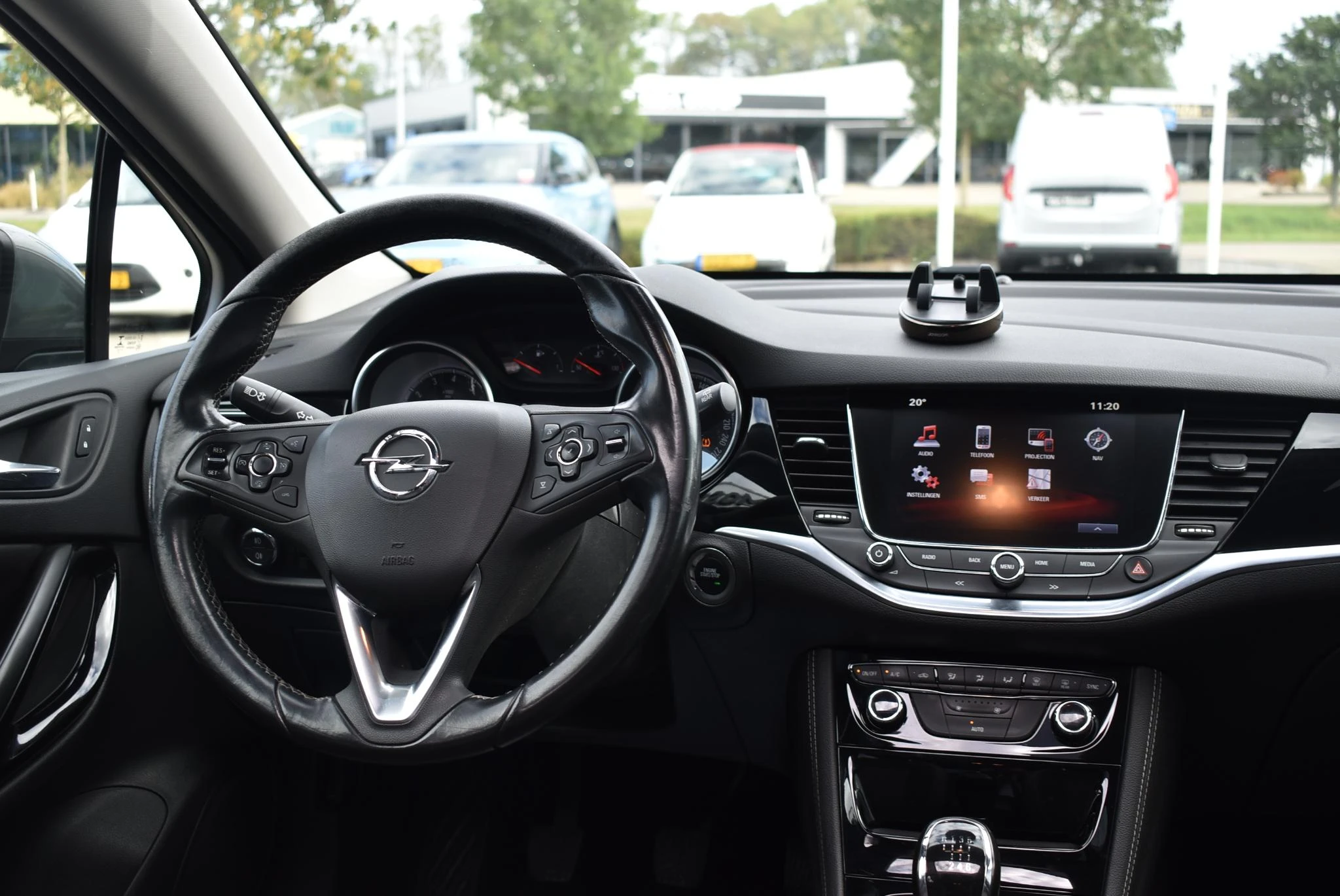 Opel-Astra-image-27