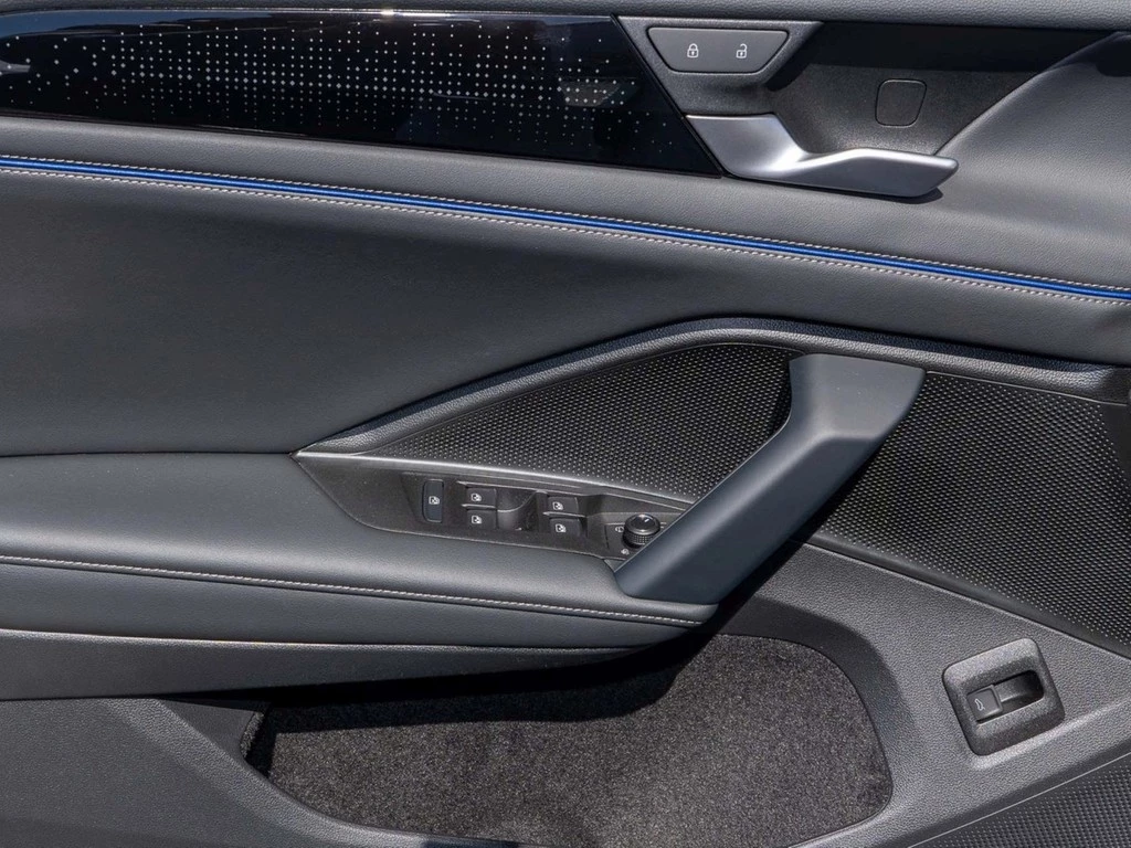 Volkswagen-Tiguan-image-15