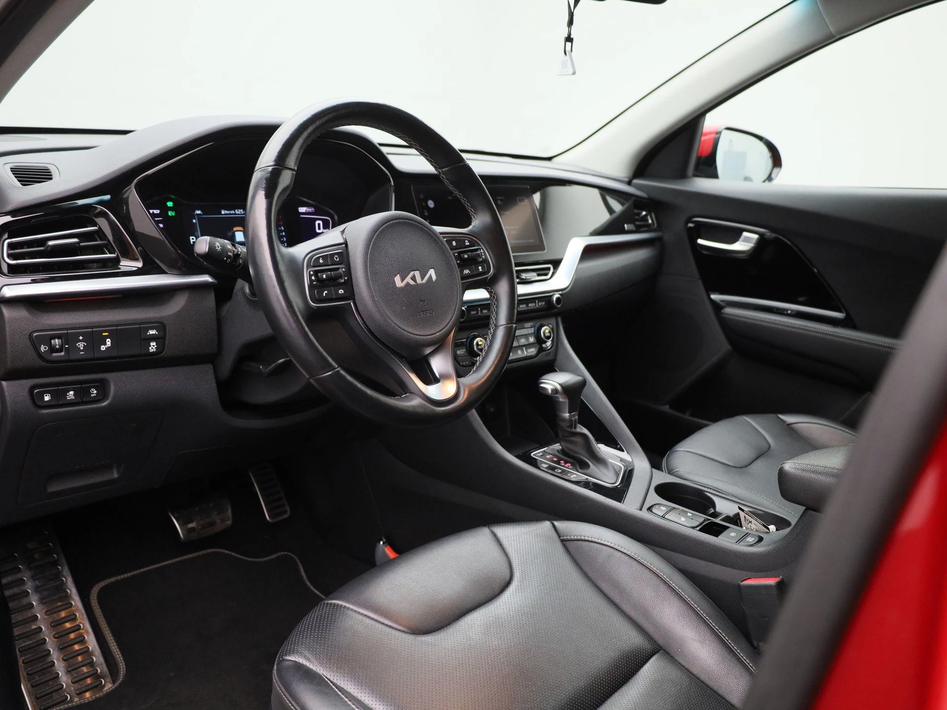Kia-Niro-image-32