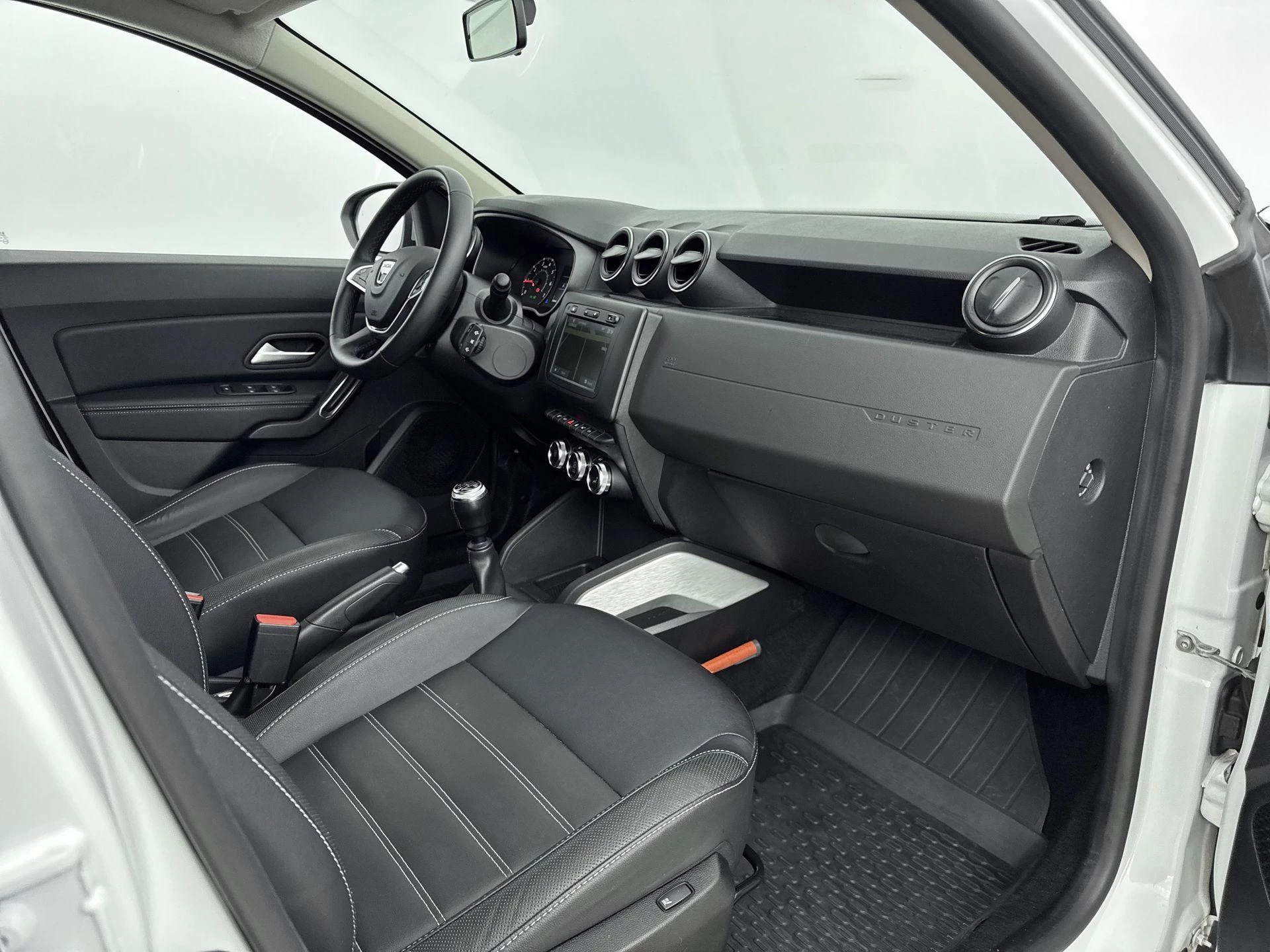 Dacia-Duster-image-16