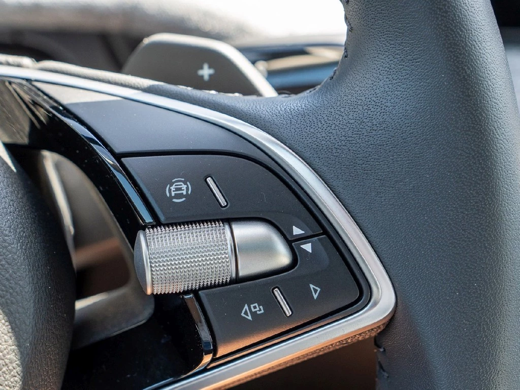 Škoda Superb Combi 2.0 TDI DSG Selection AHK, Panoramadach