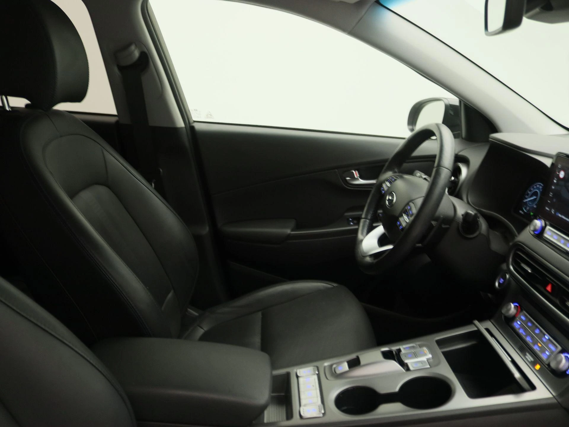 Hyundai-Kona-image-23