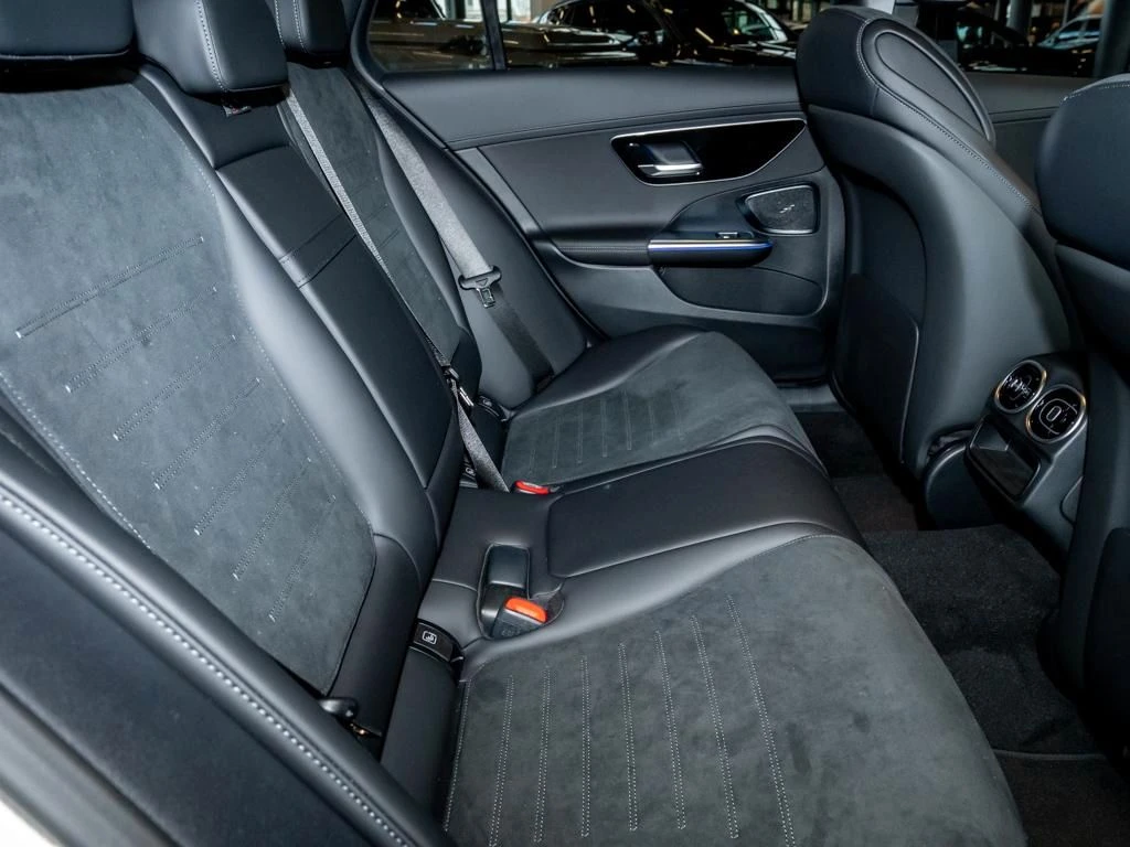 Mercedes-Benz-C-Klasse 220 d-image-11