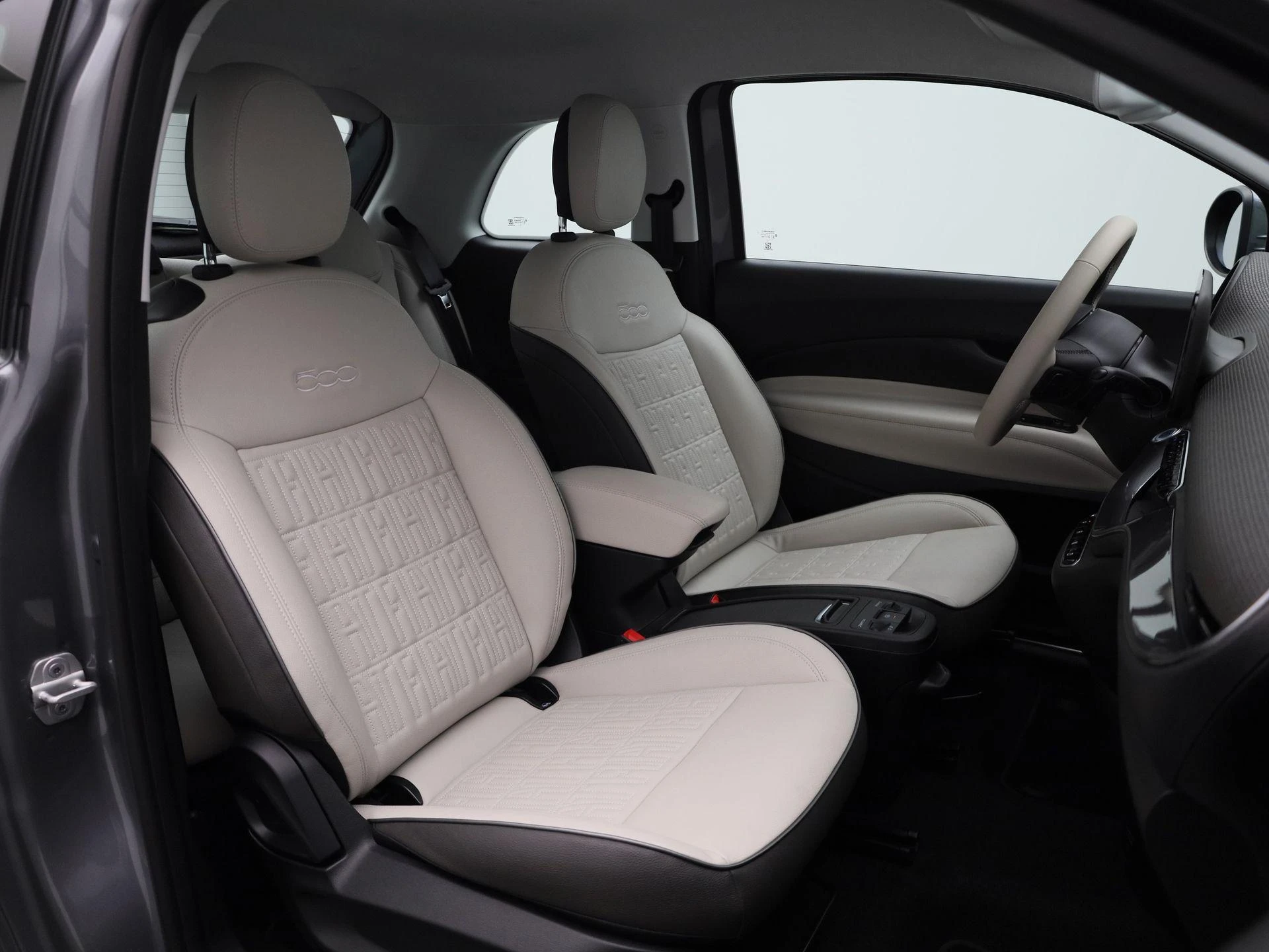 Fiat-500e-image-31