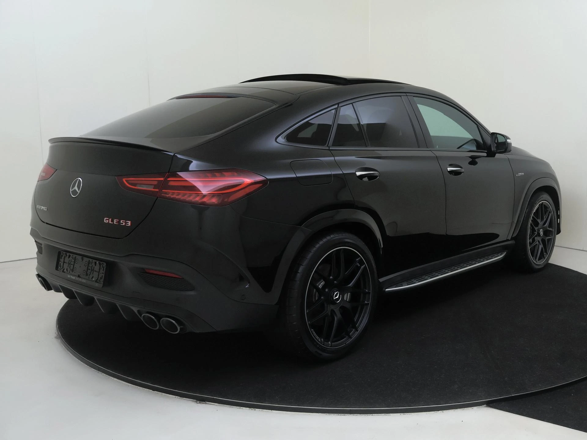 Mercedes-Benz-GLE-image-3