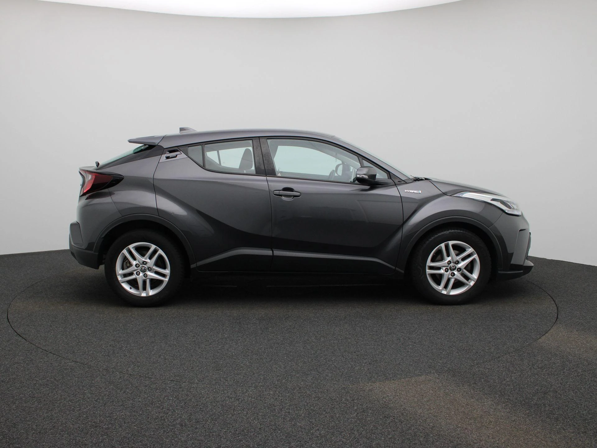 Toyota-C-HR-image-5
