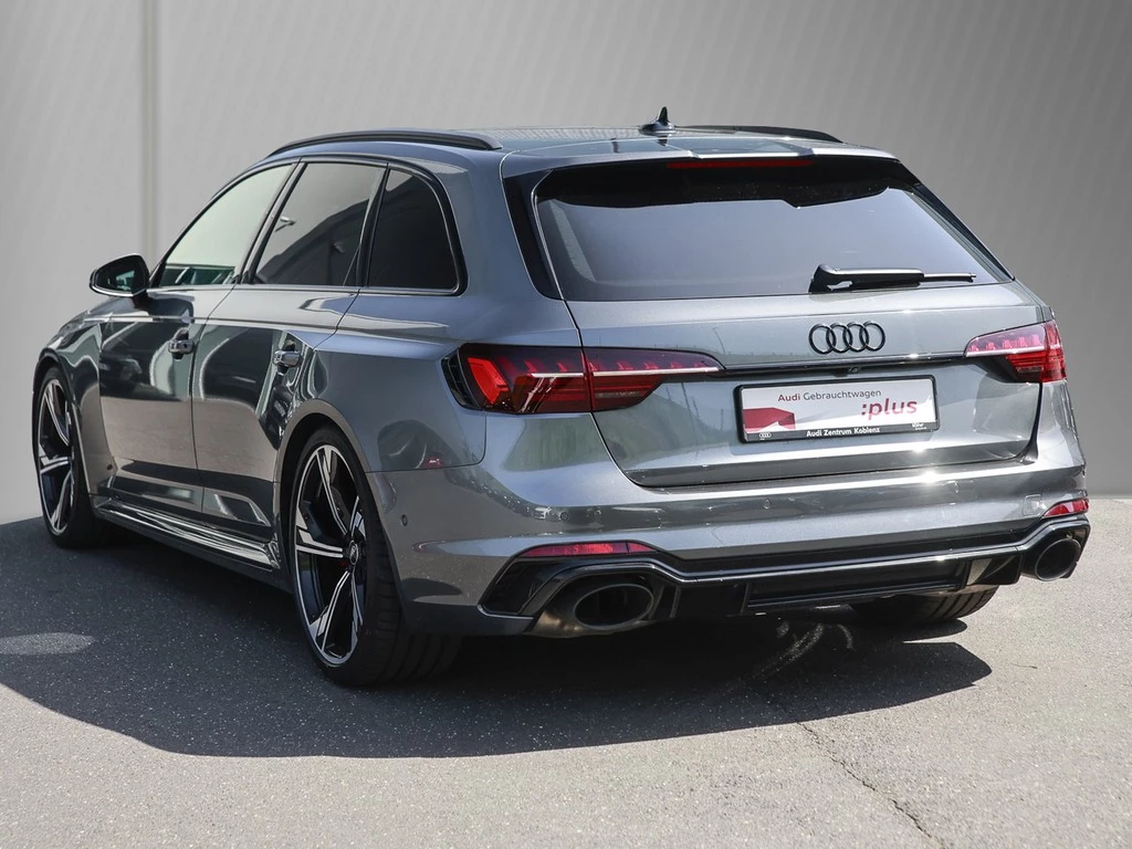 Audi RS4 Avant 2.9 TFSI Navi Matrix Panorama AHK B&O