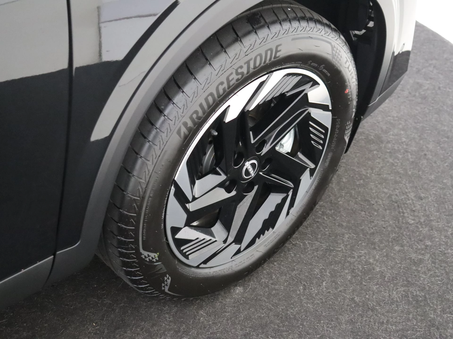 Nissan-QASHQAI-image-9