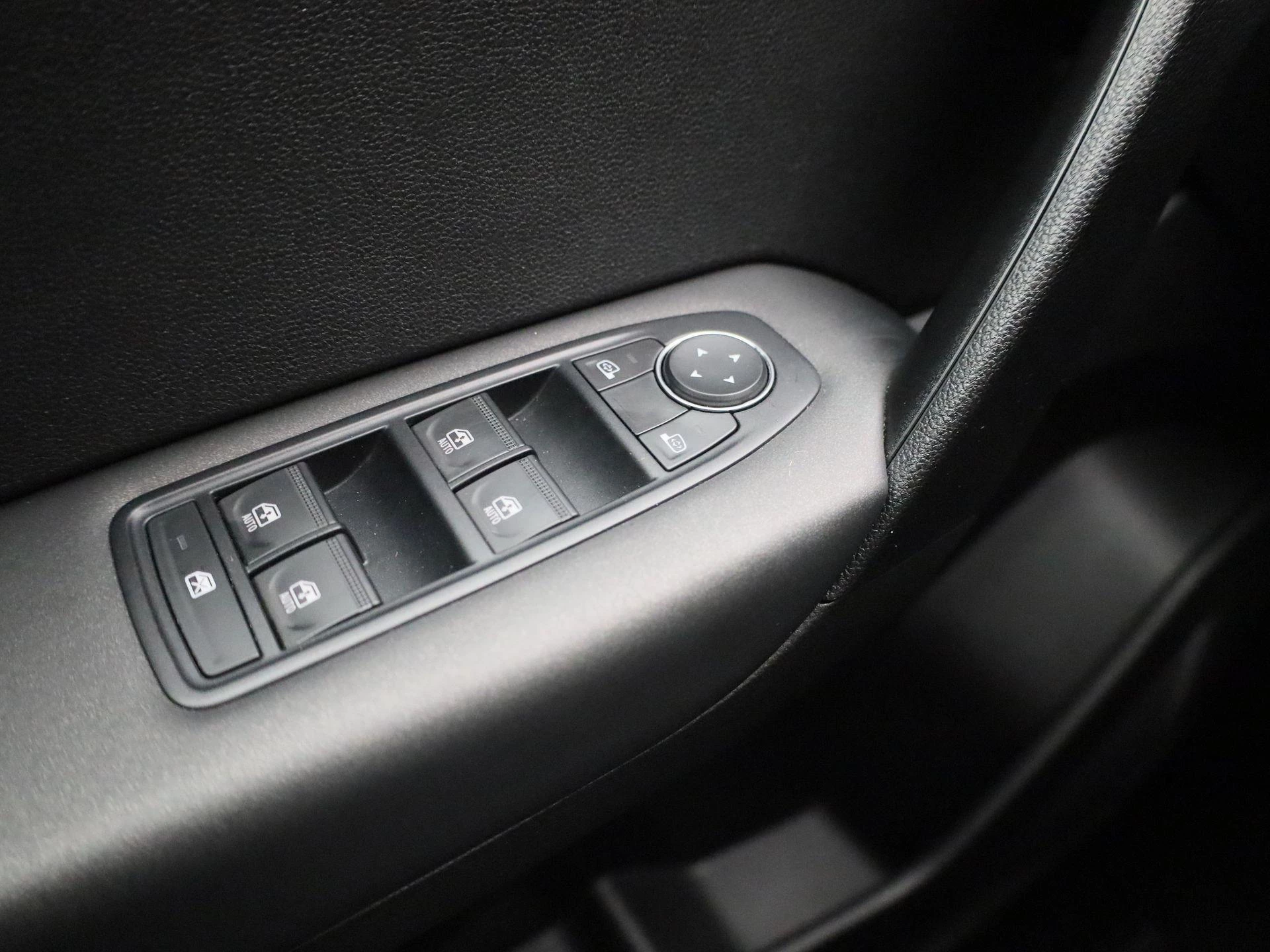 Renault-Captur-image-21