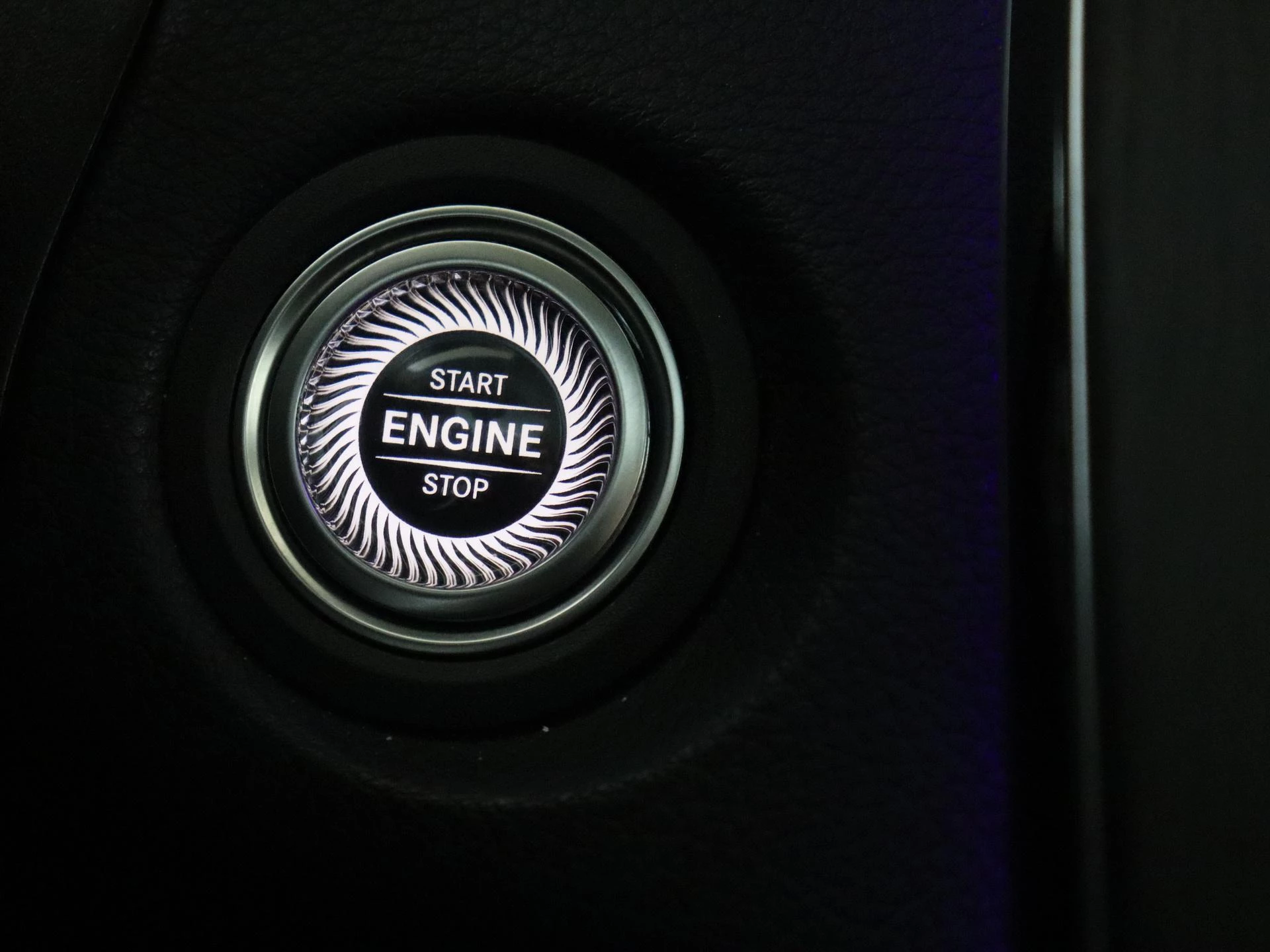 Mercedes-Benz-GLC-image-20