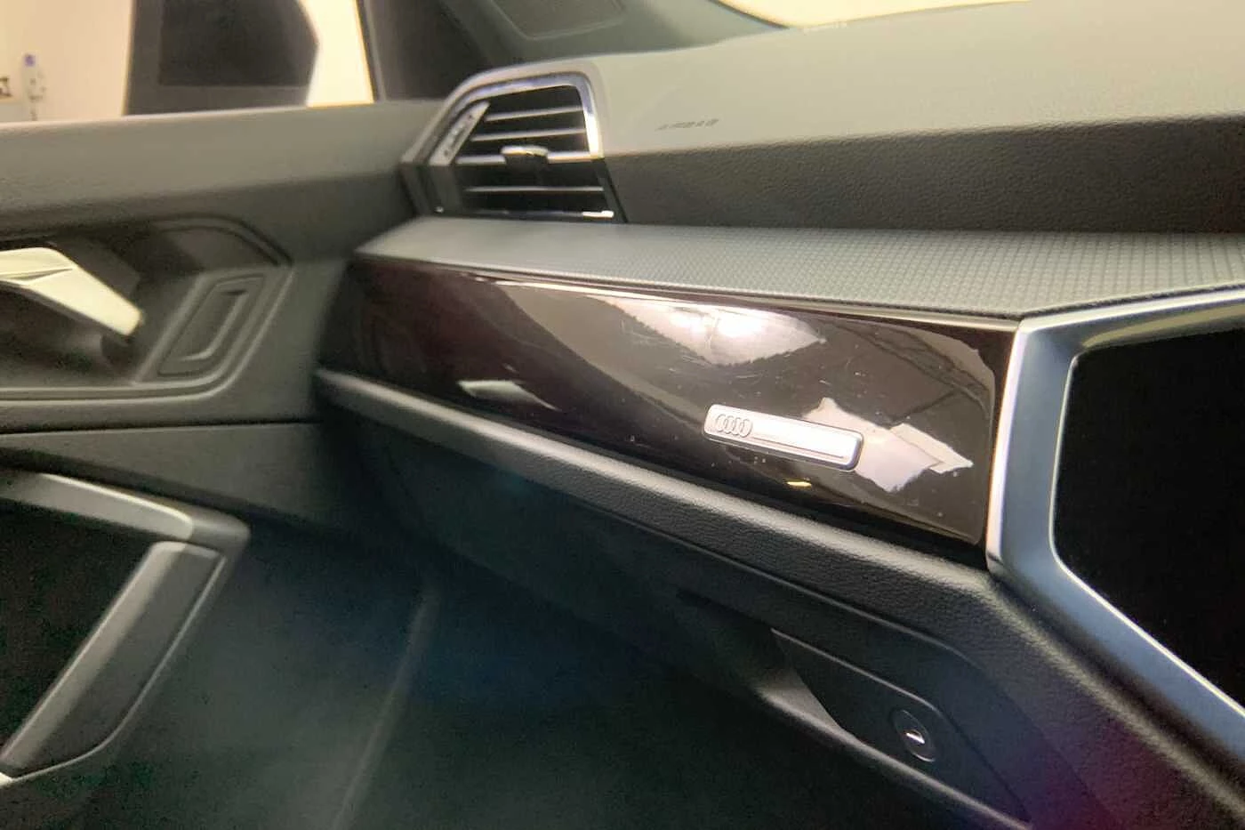 Audi-Q3-image-18