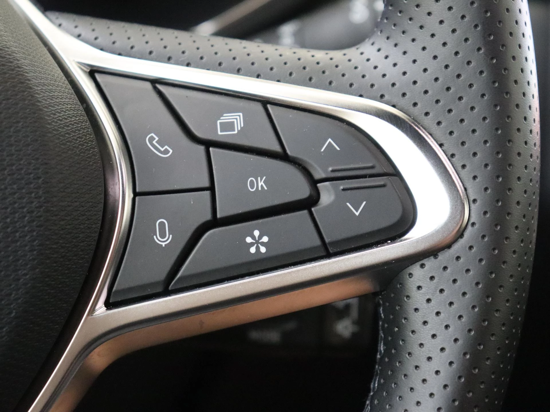 Renault Captur 1.8 E-Tech full hybrid 160 techno