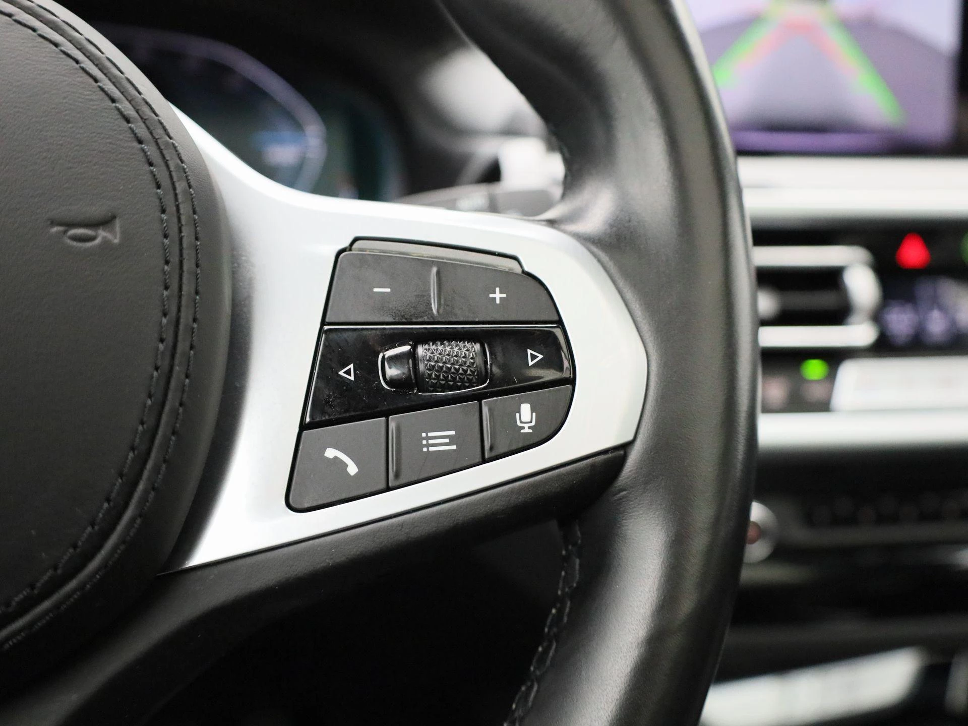 BMW-iX3-image-25