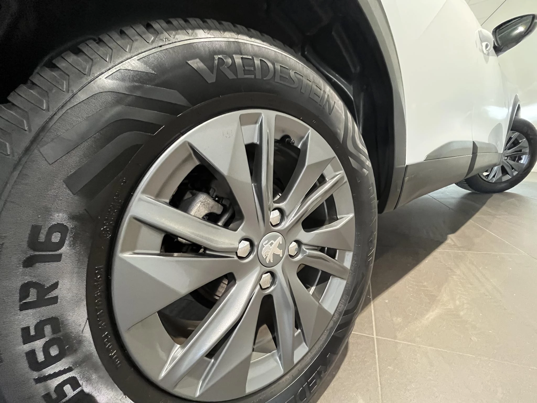 Peugeot-2008-image-17