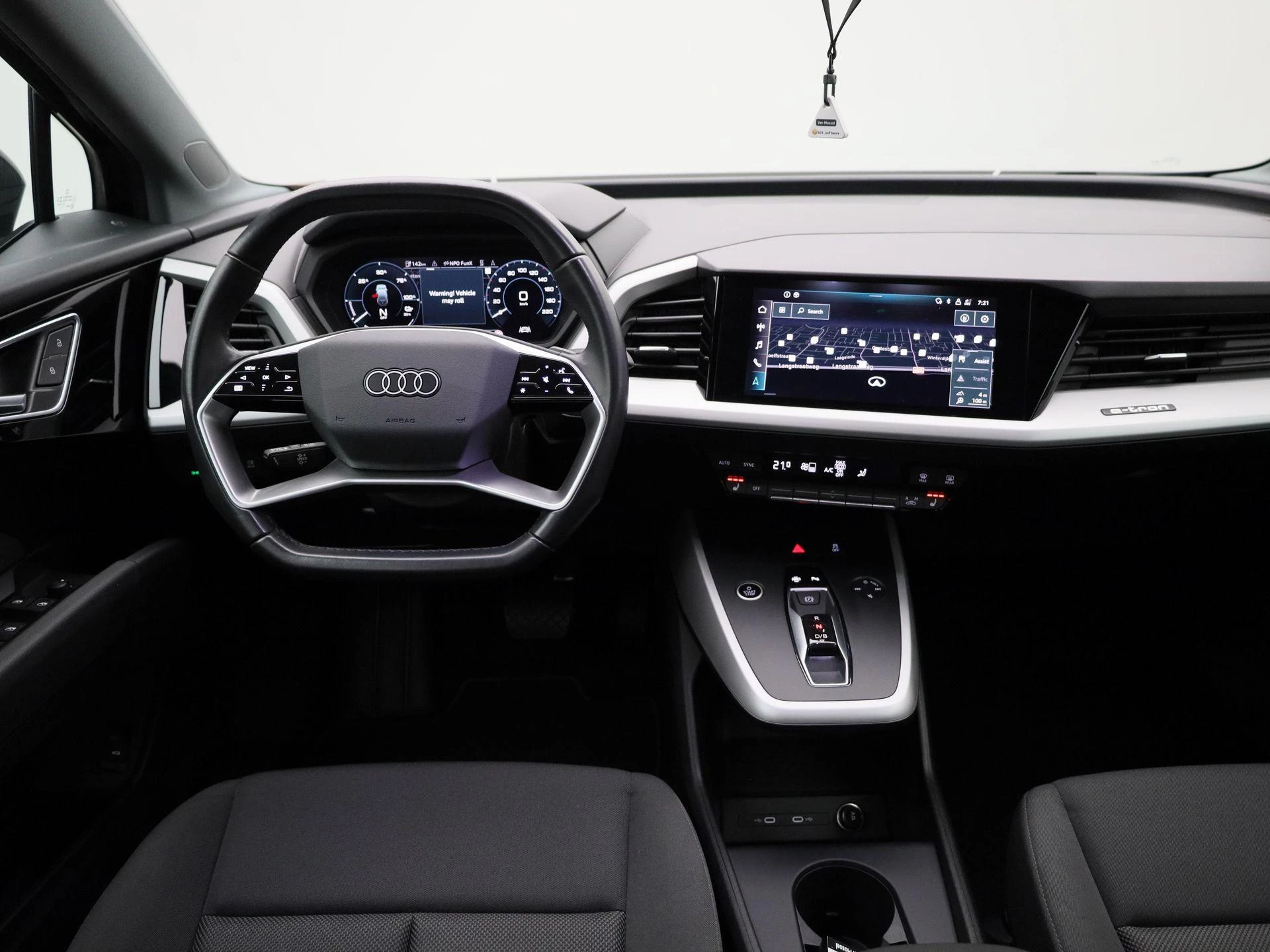 Audi-Q4 e-tron-image-6