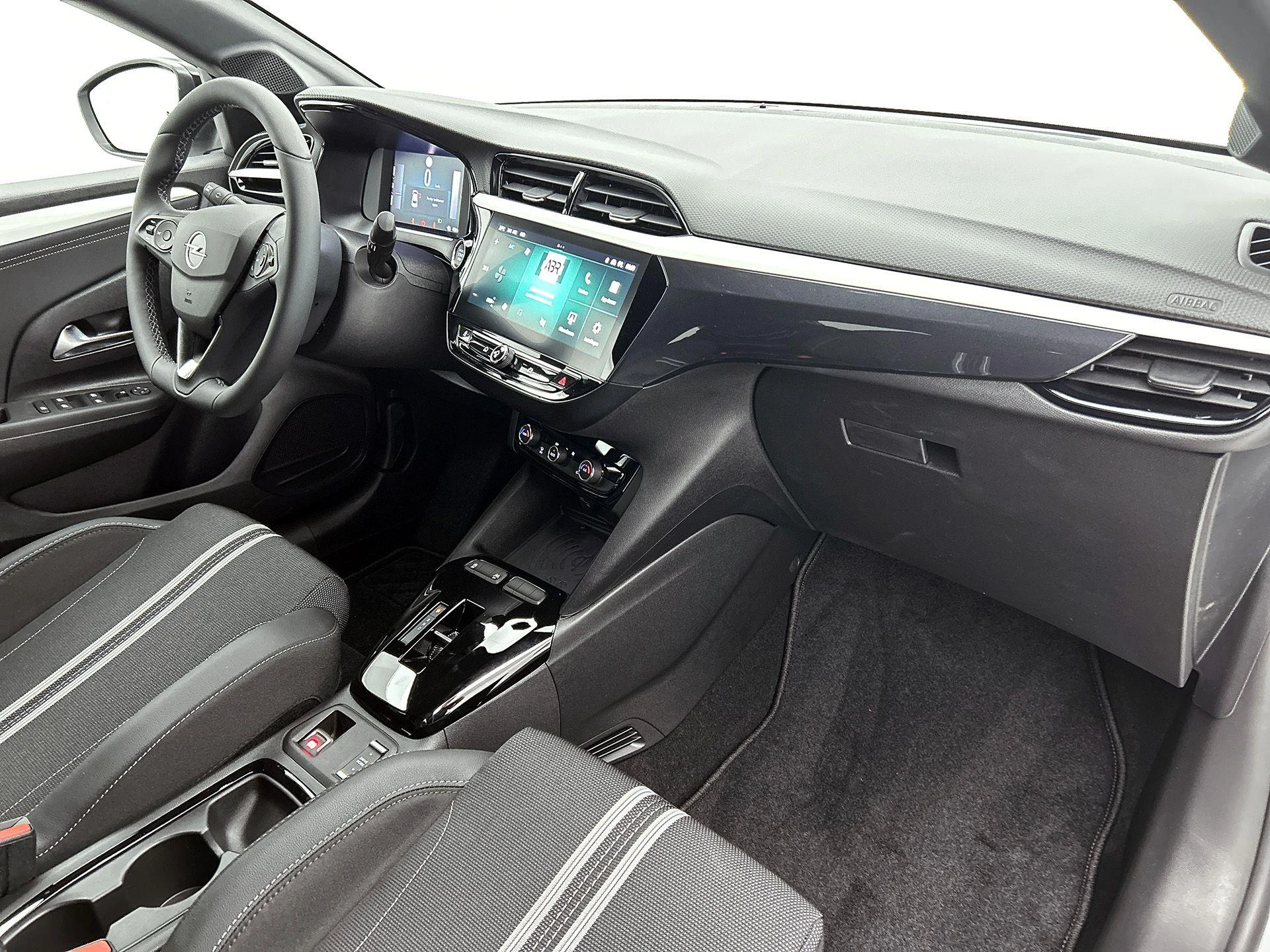 Opel-Corsa-image-19