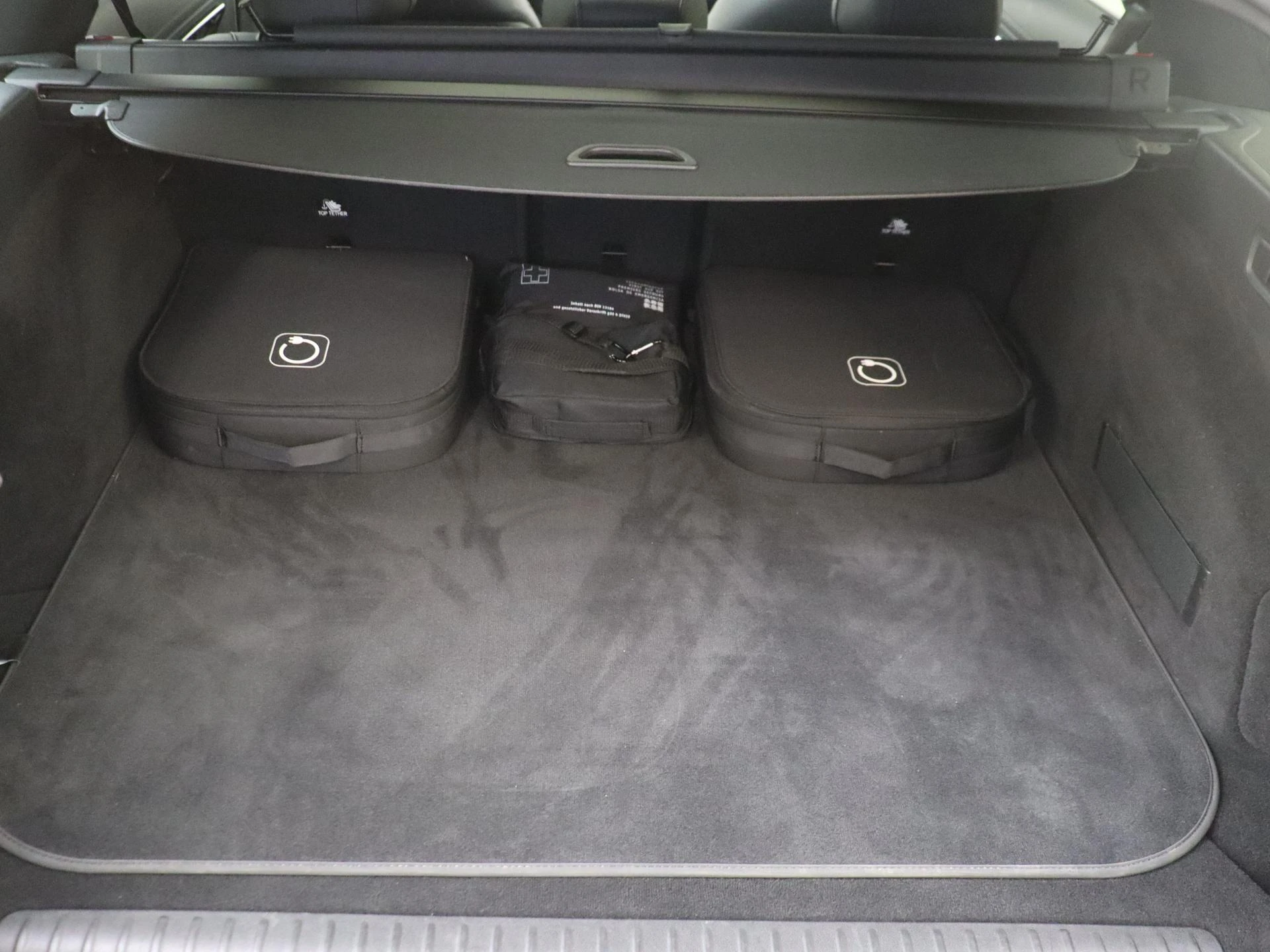 Mercedes-Benz-E-Klasse-image-28