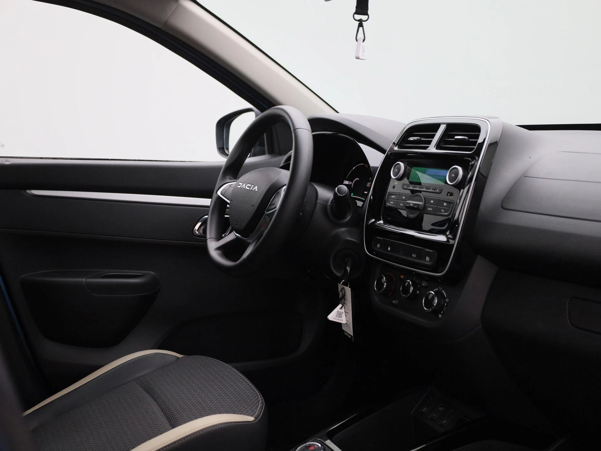 Dacia-Spring-image-26