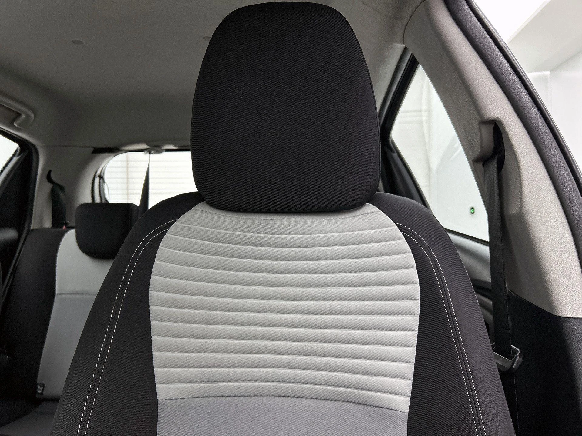 Toyota-Yaris-image-12