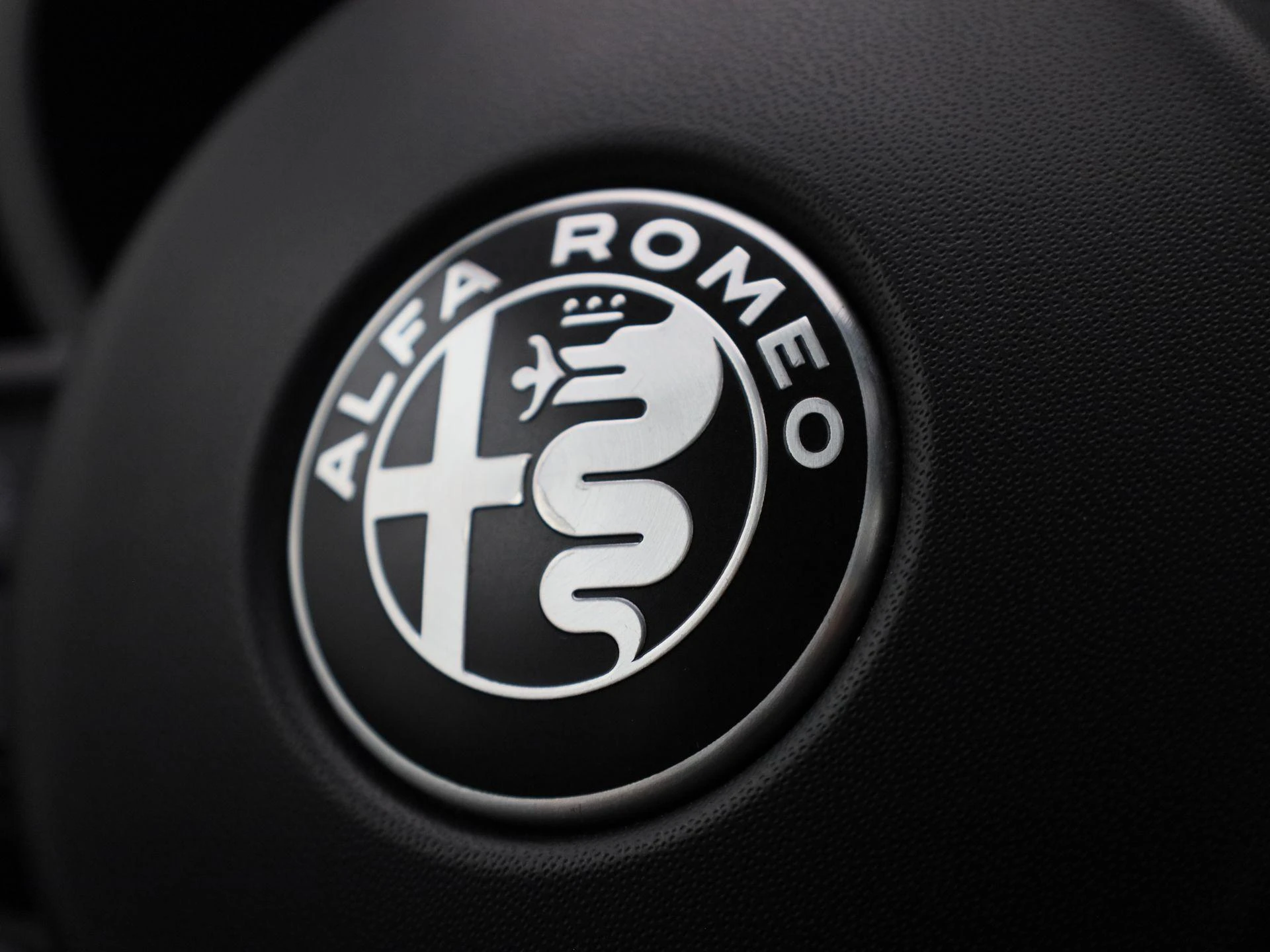 Alfa Romeo-Stelvio-image-31