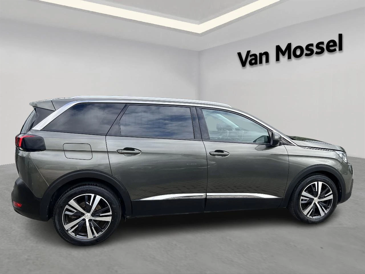 Peugeot-5008-image-4