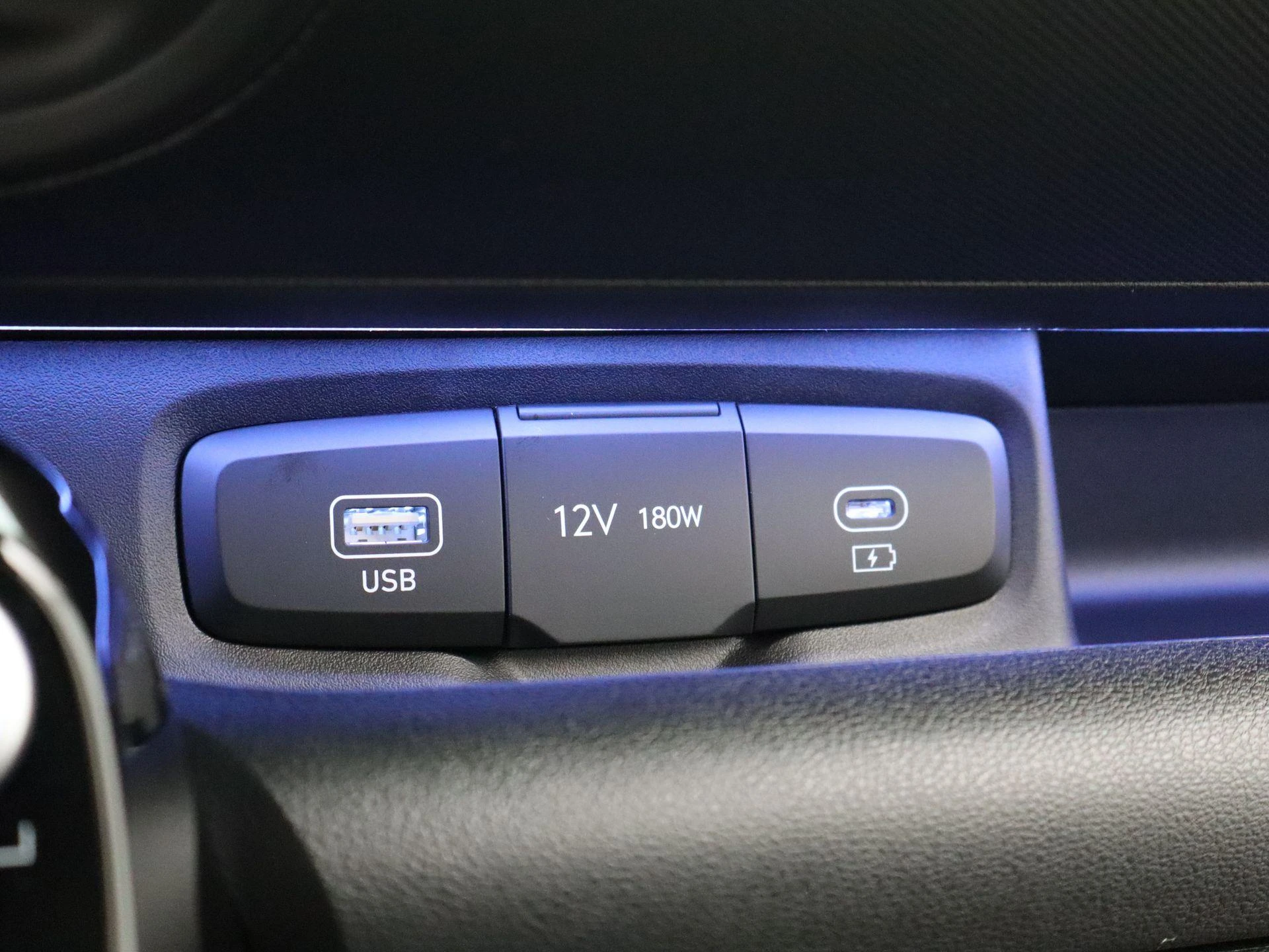 Hyundai-Inster-image-24