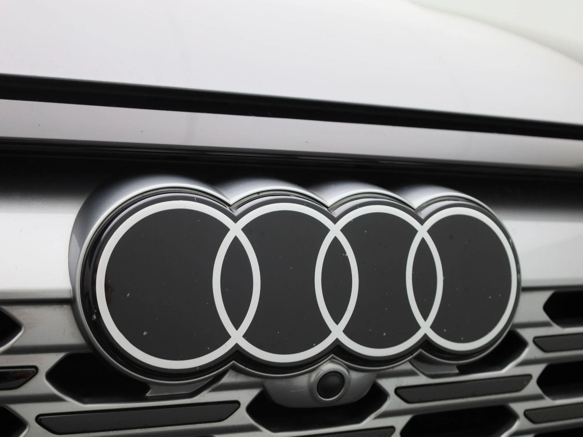 Audi-Q8 e-tron-image-39