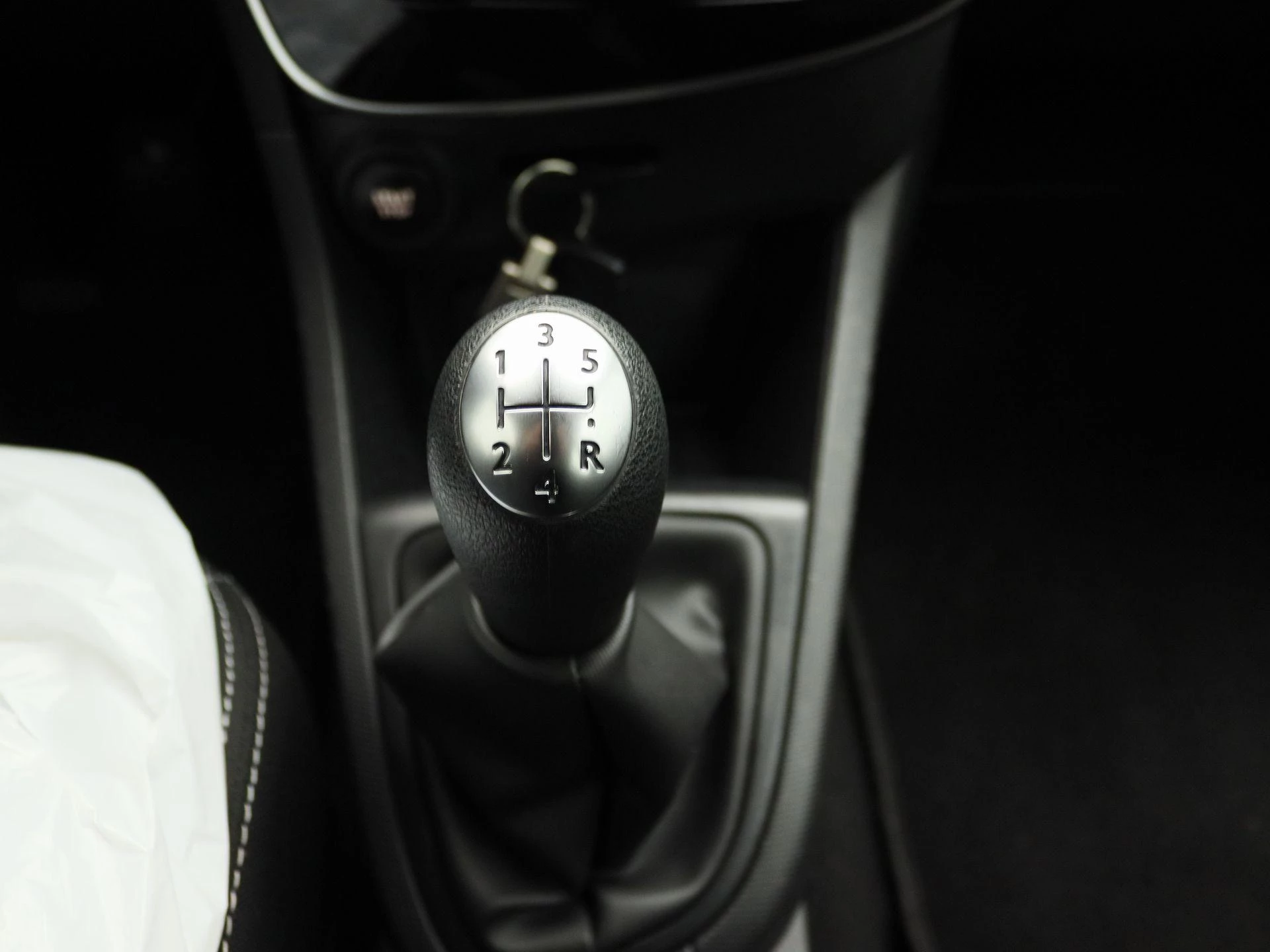 Renault-Clio-image-11