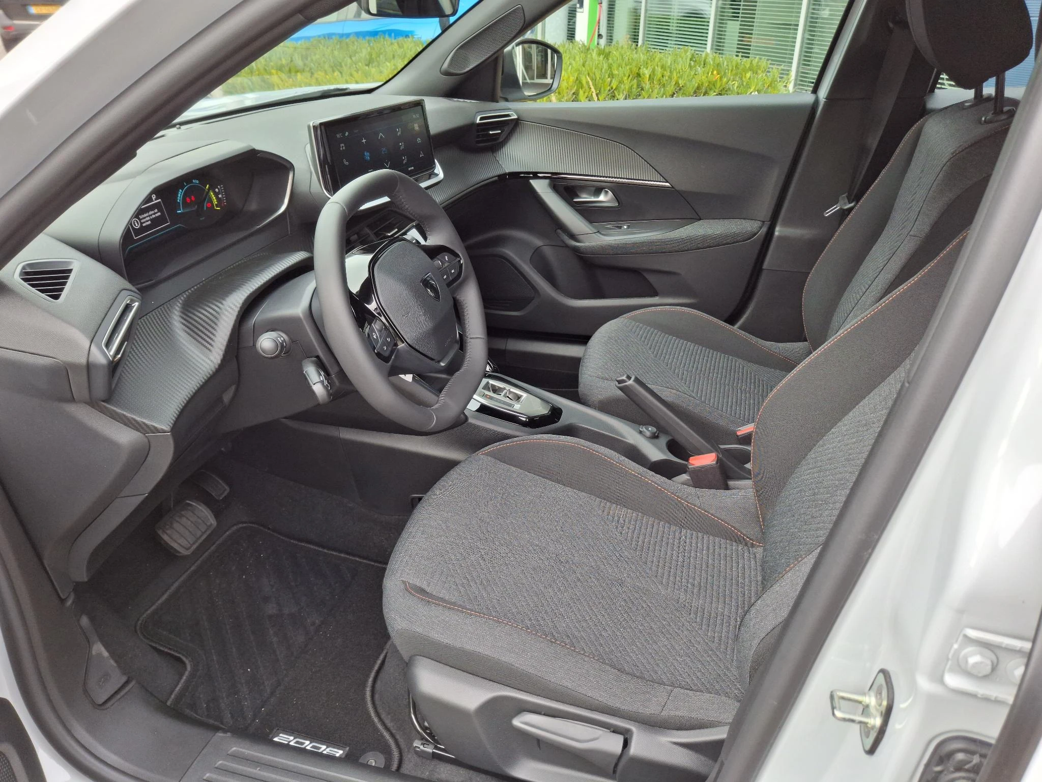 Peugeot-2008-image-15