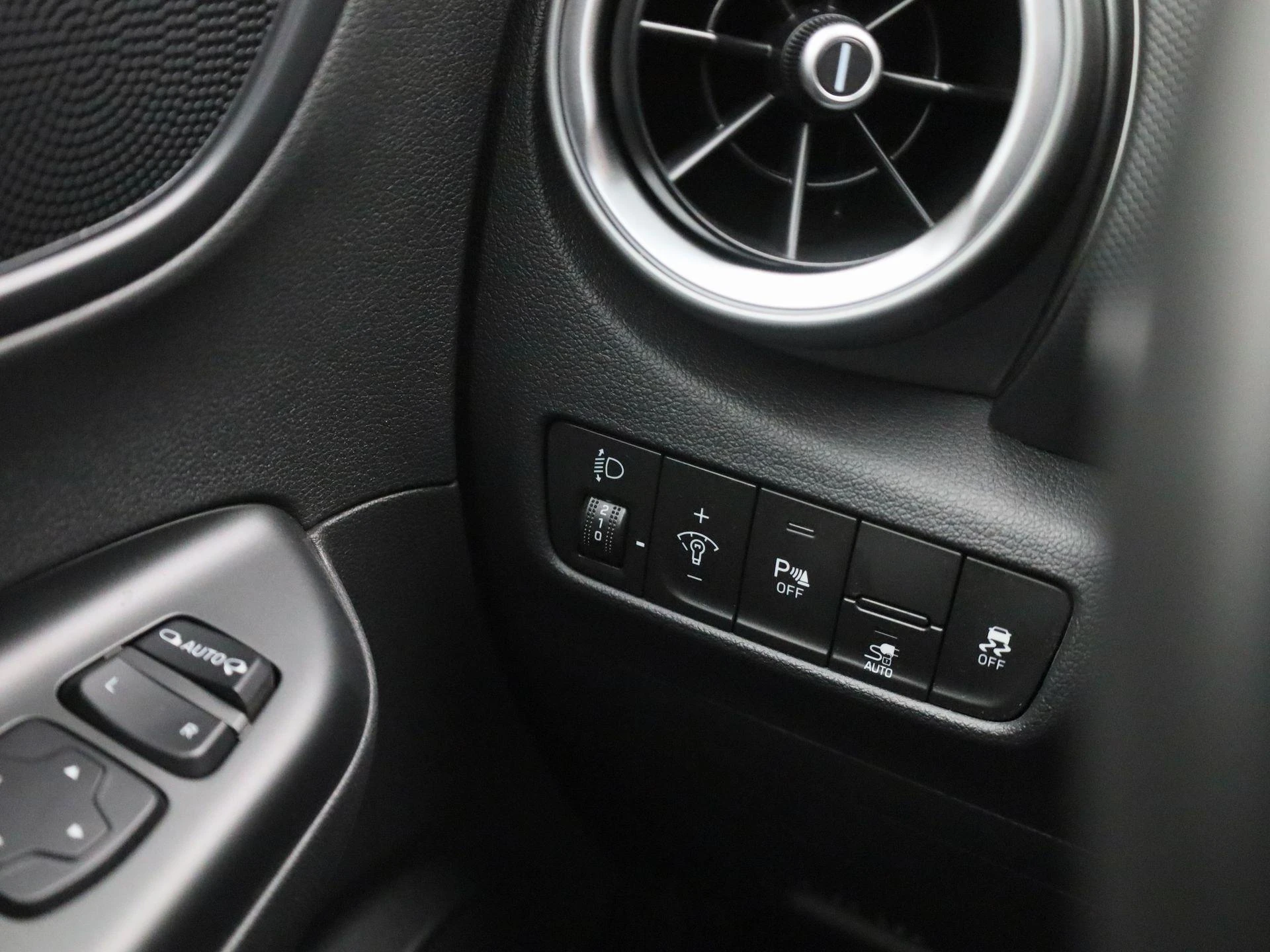 Hyundai-Kona-image-24